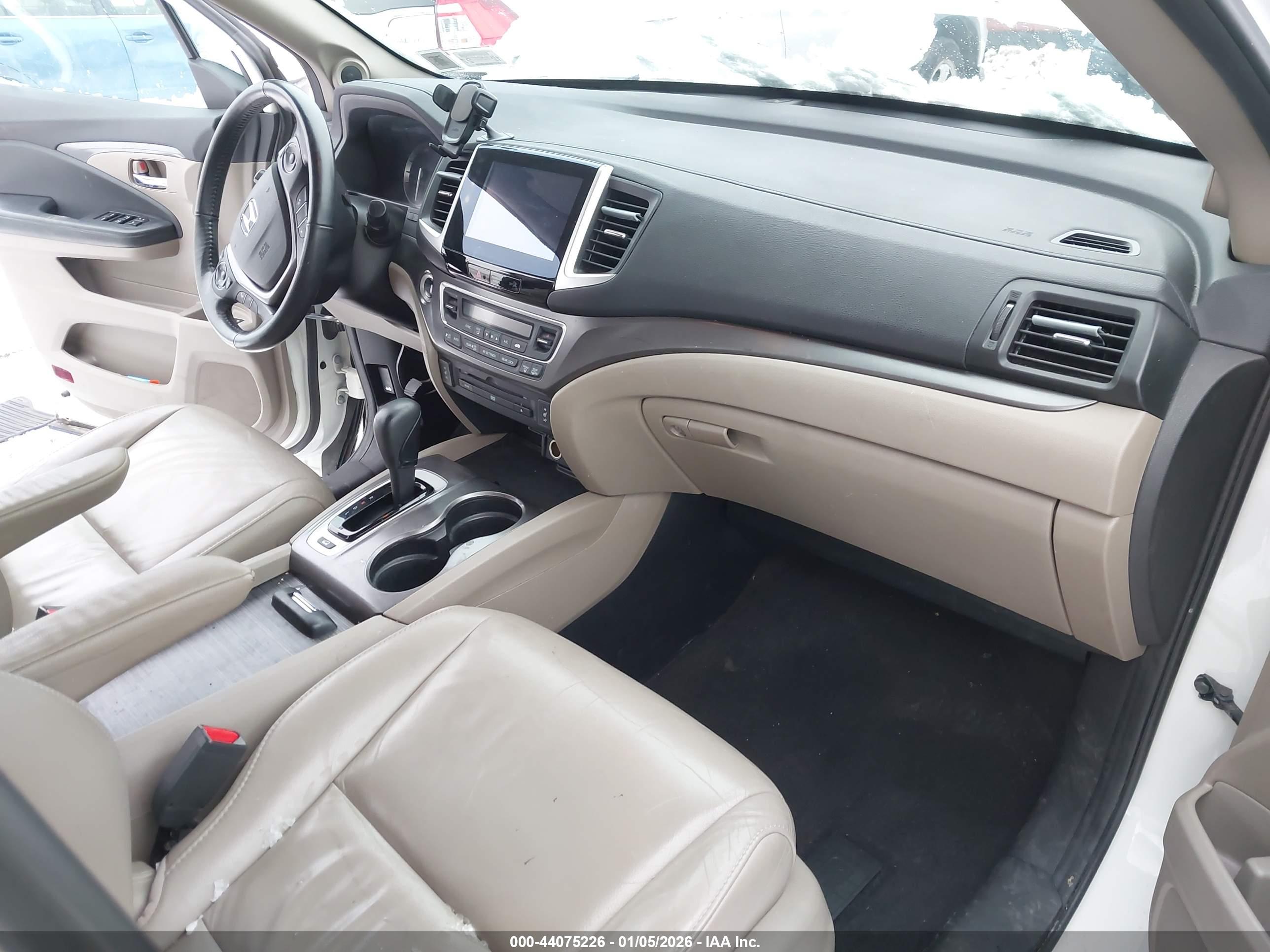 HONDA PILOT image 5