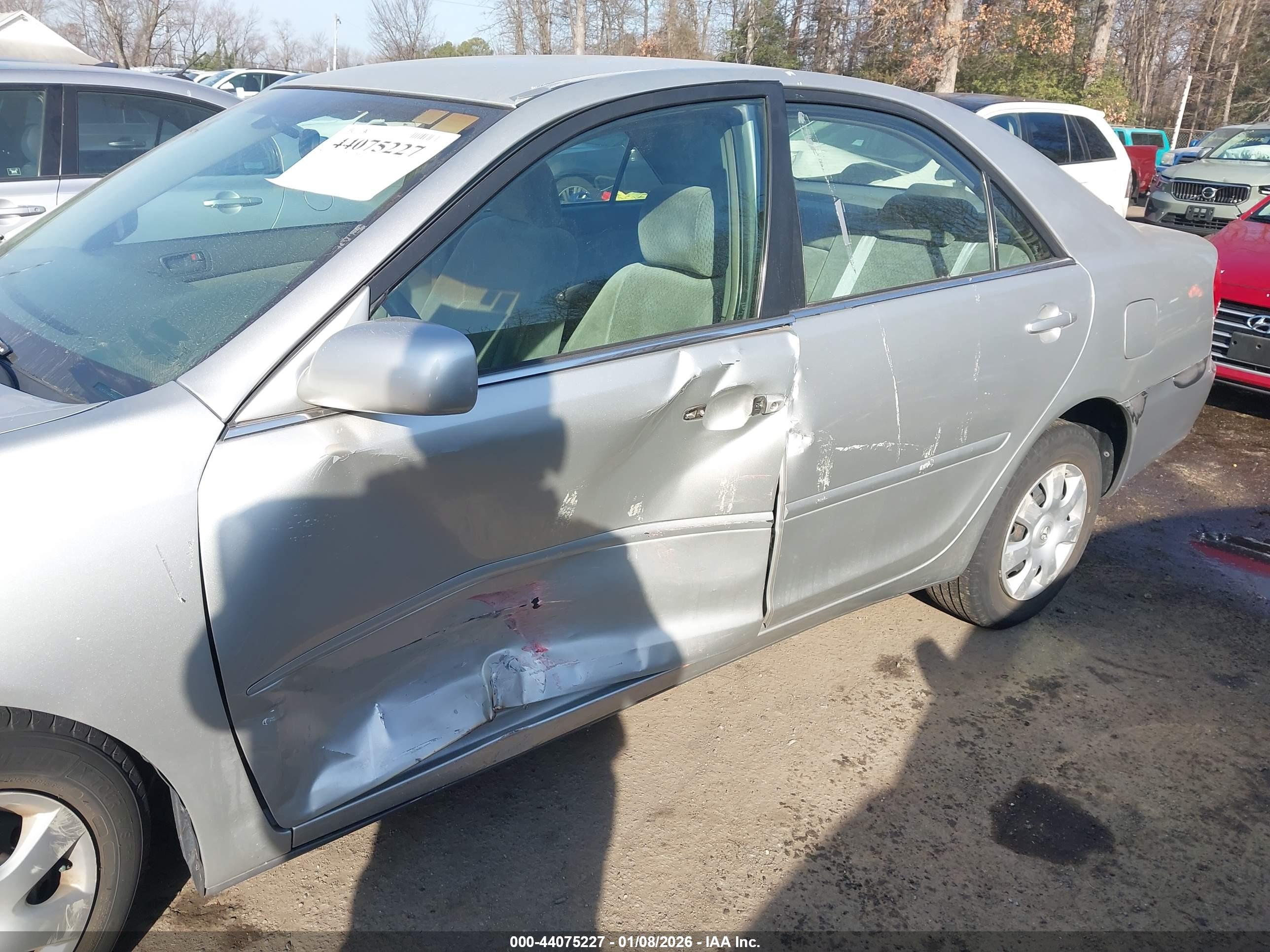 TOYOTA CAMRY image 6