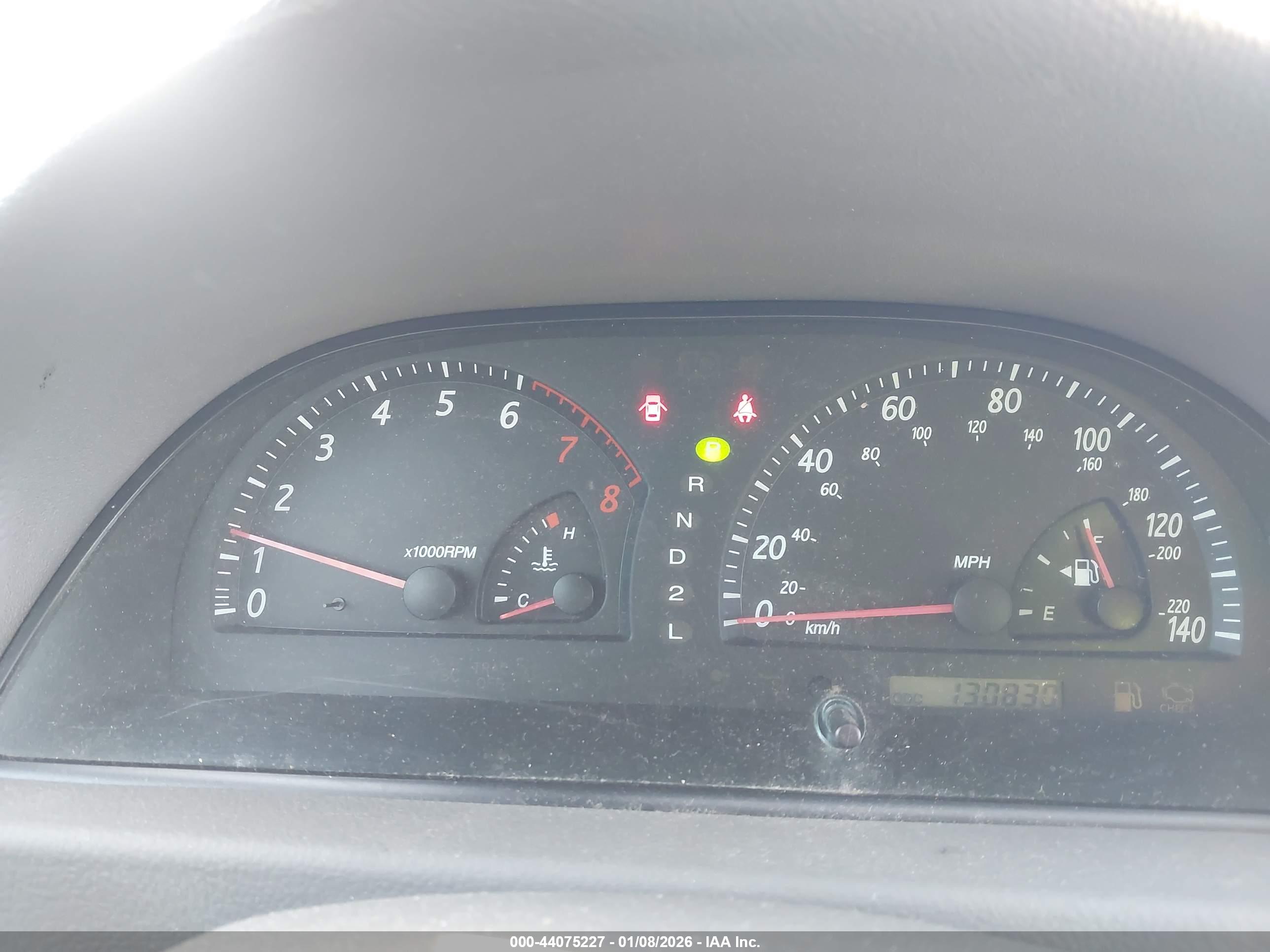 TOYOTA CAMRY image 7