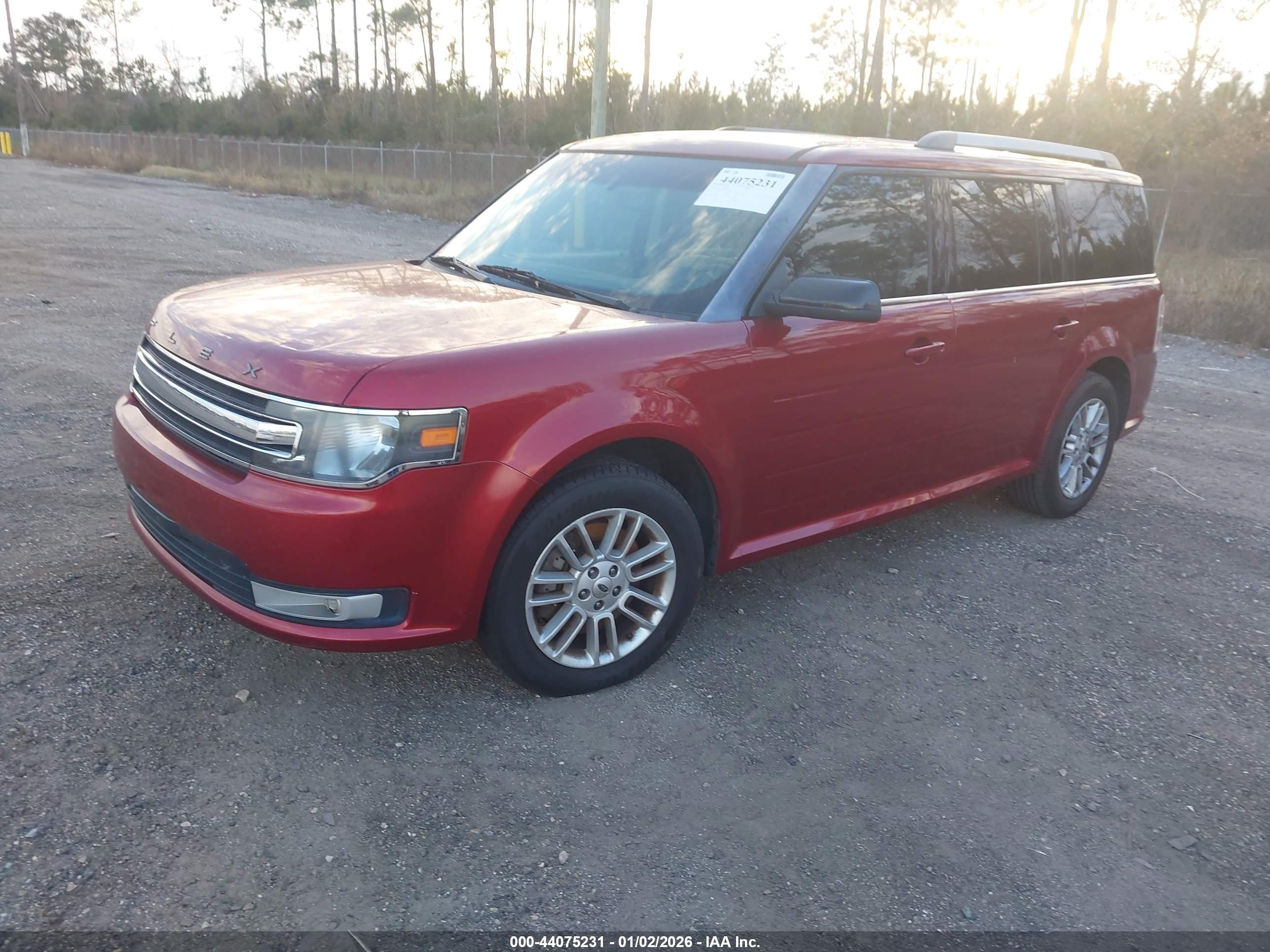 FORD FLEX image 2