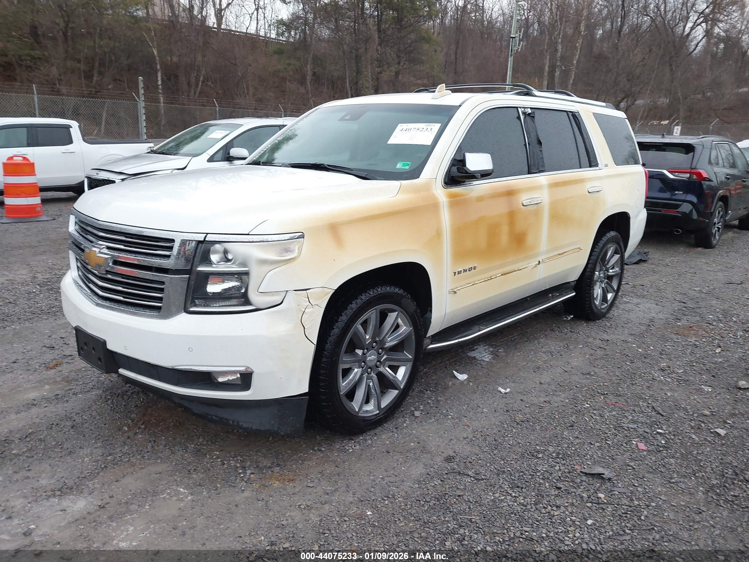 CHEVROLET TAHOE image 2