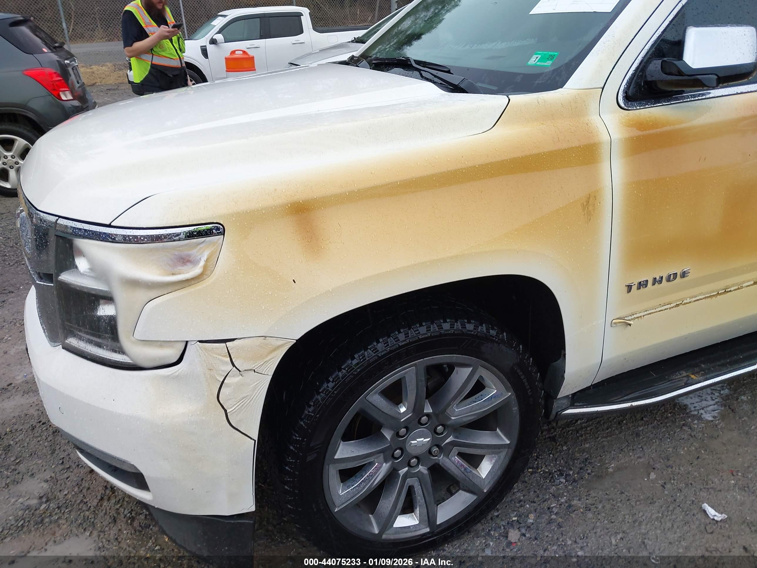 CHEVROLET TAHOE image 6