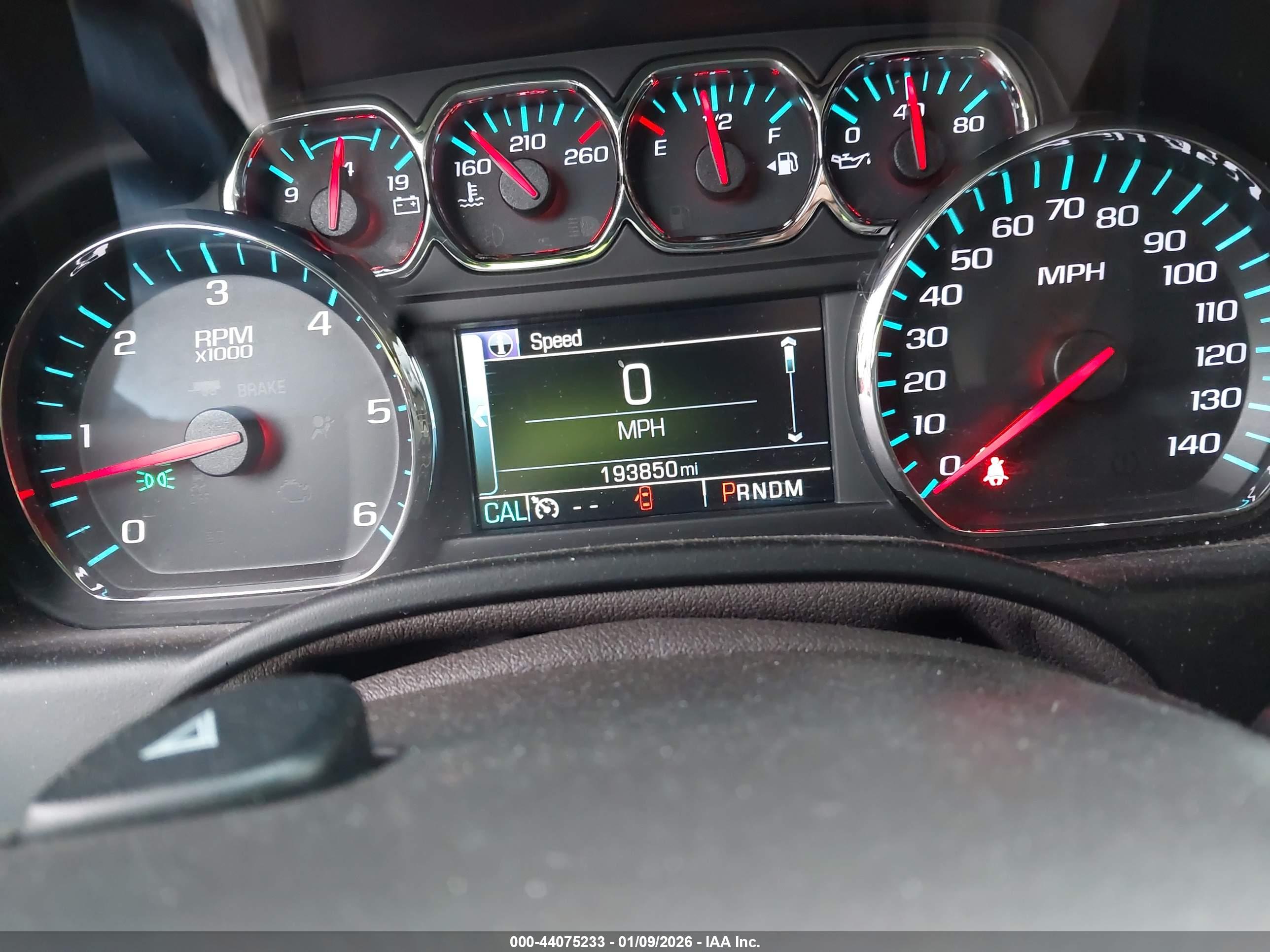 CHEVROLET TAHOE image 7