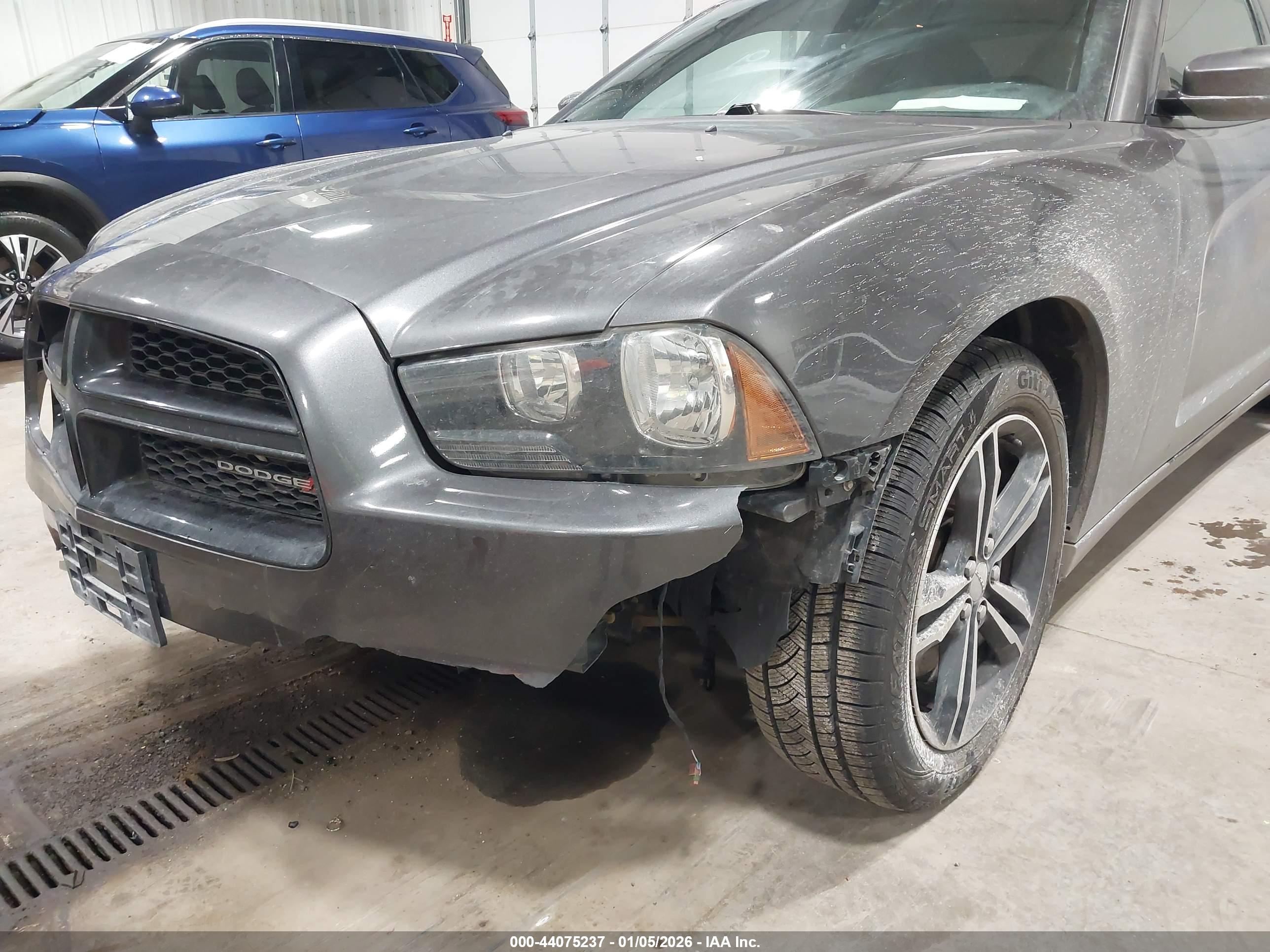 DODGE CHARGER image 6