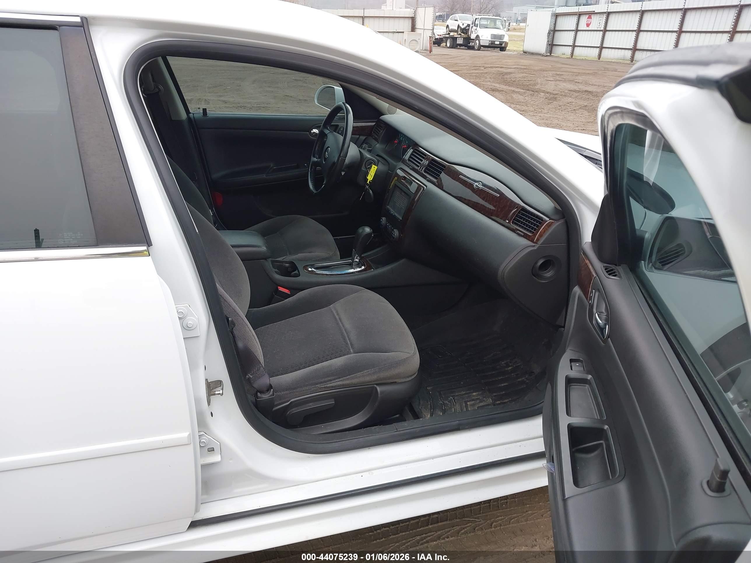 CHEVROLET IMPALA image 5
