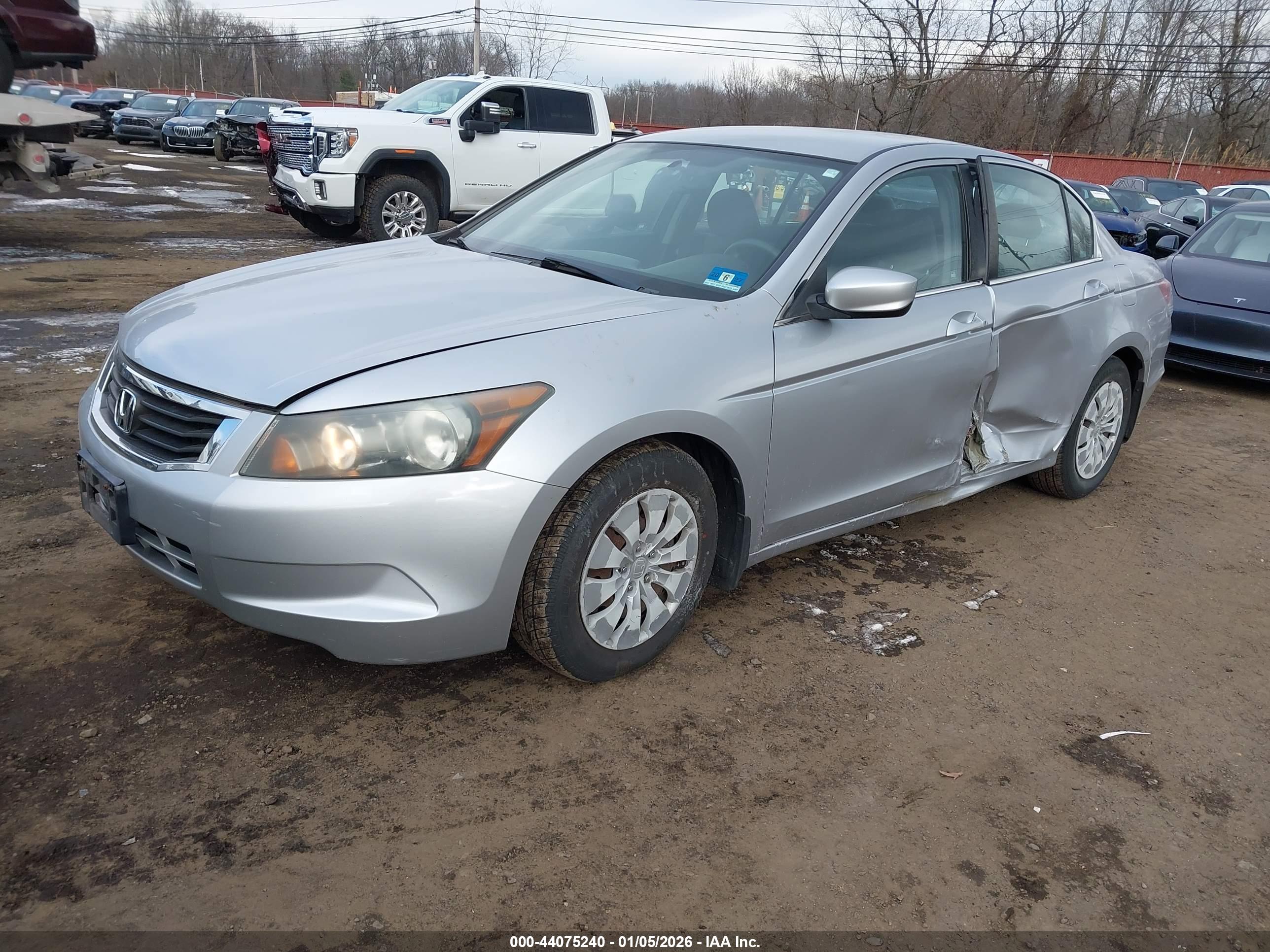 HONDA ACCORD image 2