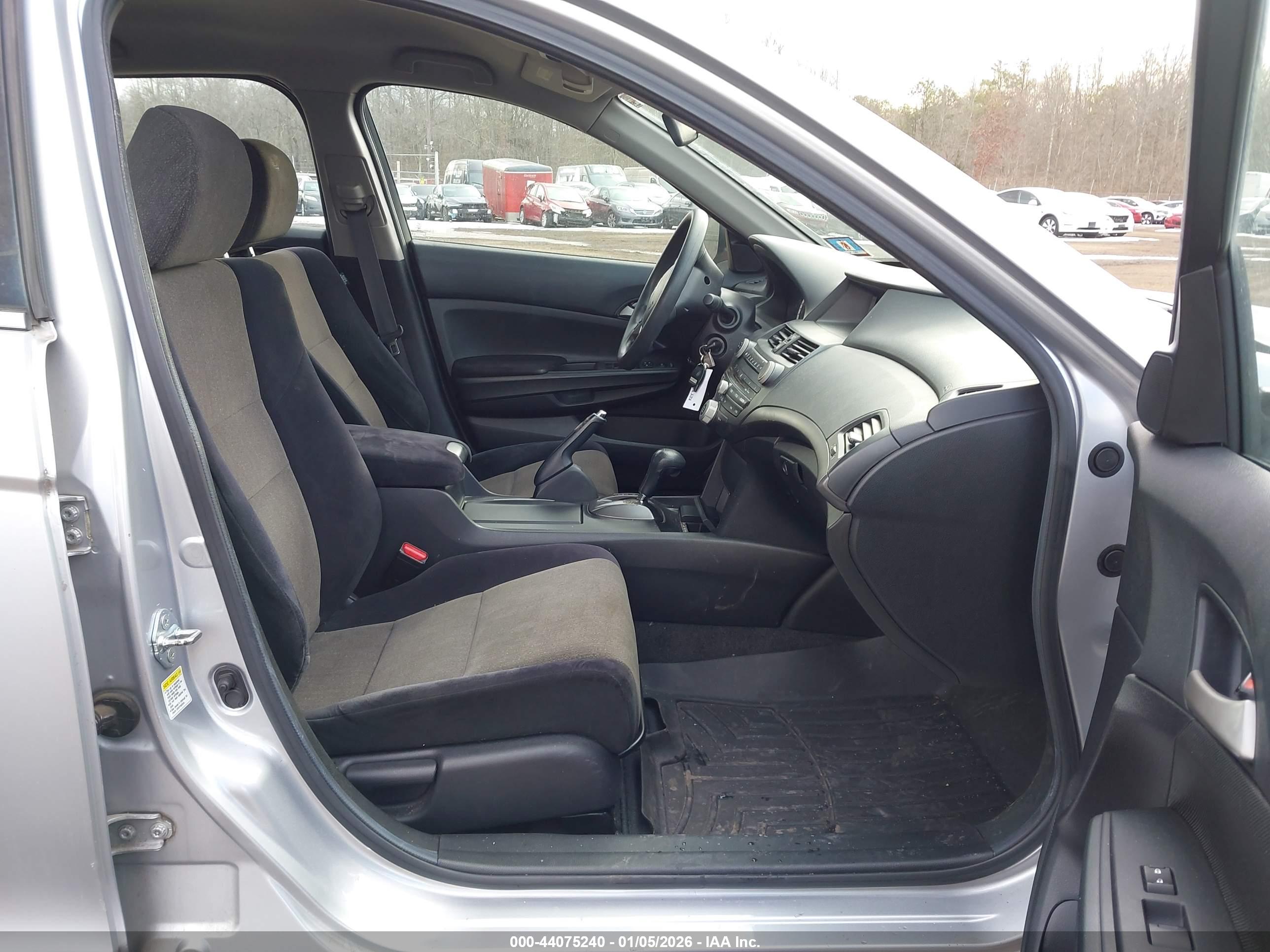 HONDA ACCORD image 5