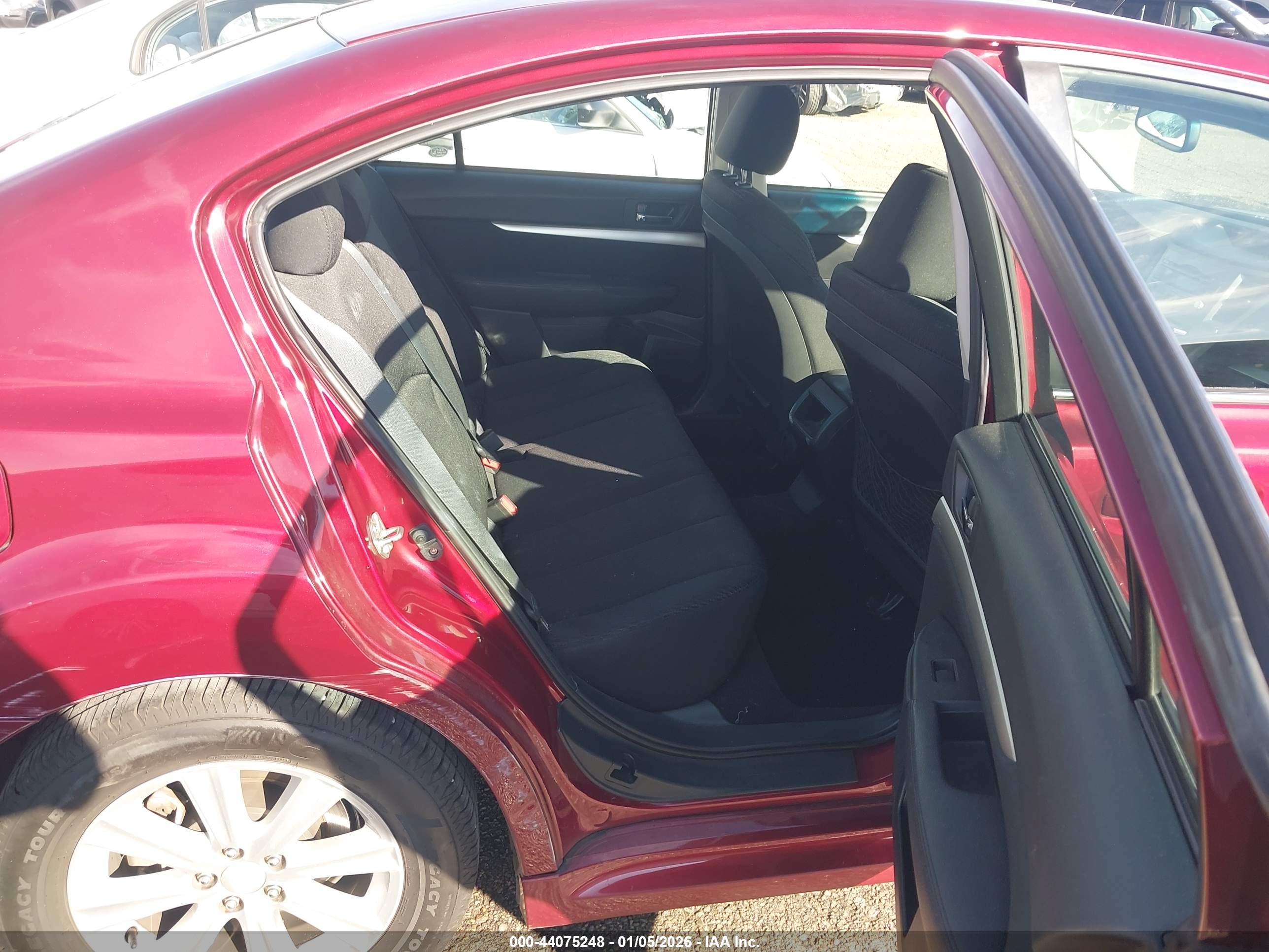 SUBARU LEGACY image 8