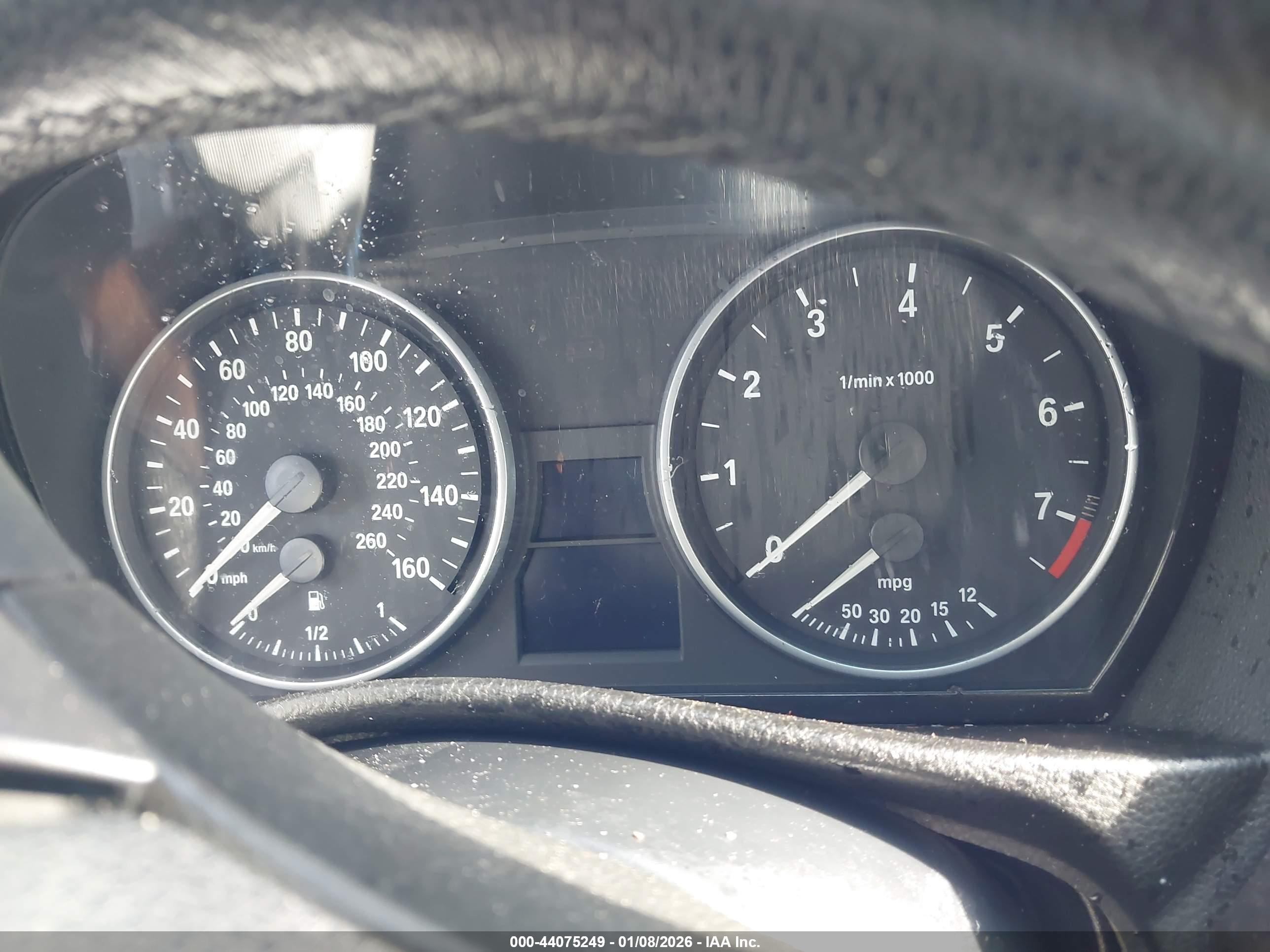 BMW 328XI image 7