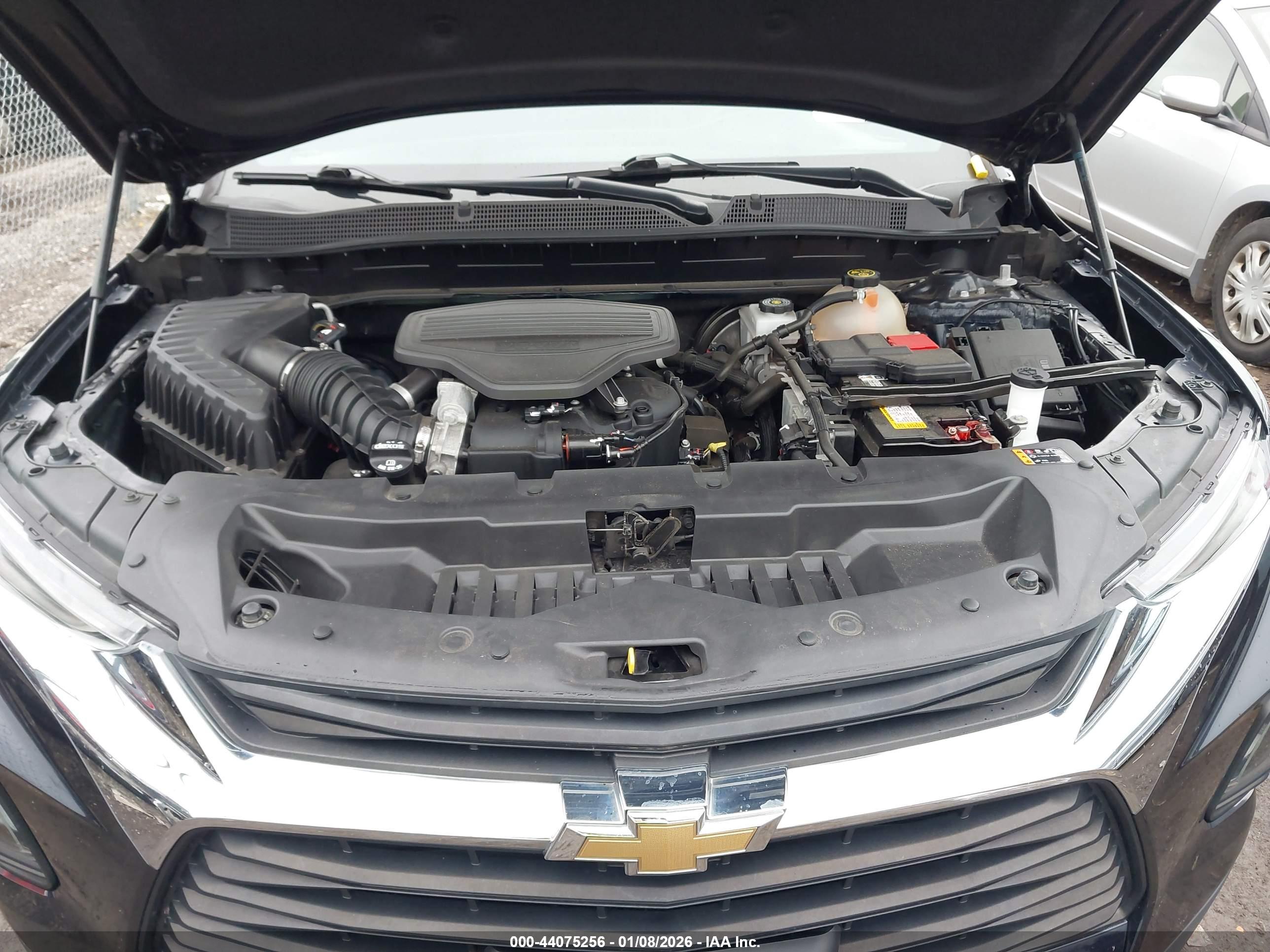 CHEVROLET BLAZER image 10
