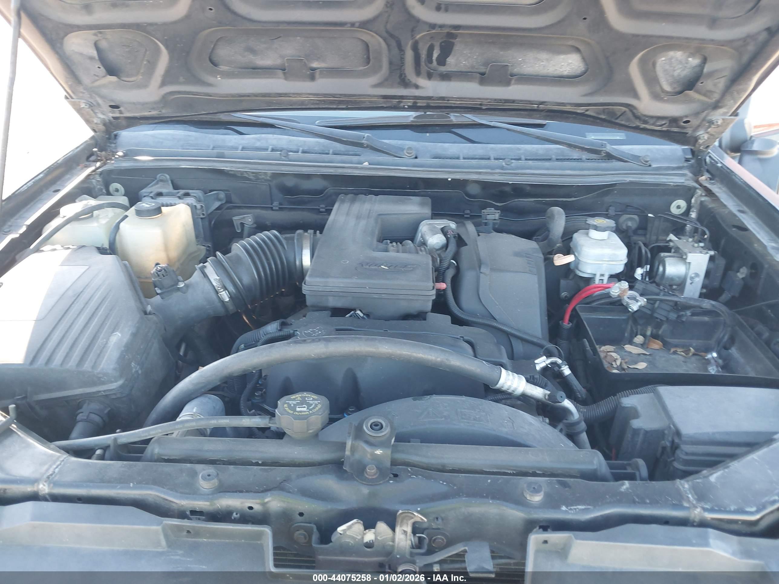 CHEVROLET COLORADO image 10