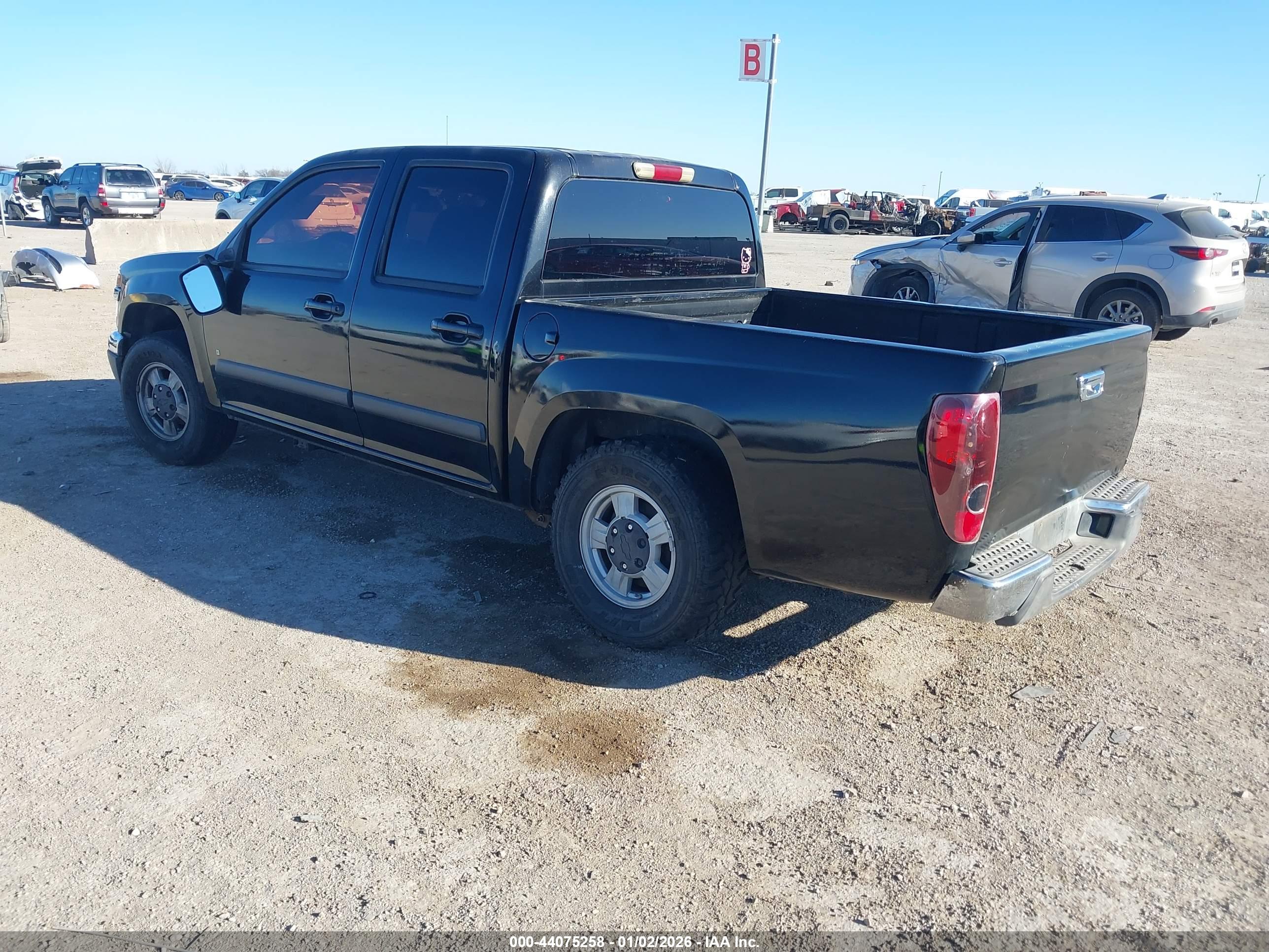 CHEVROLET COLORADO image 3