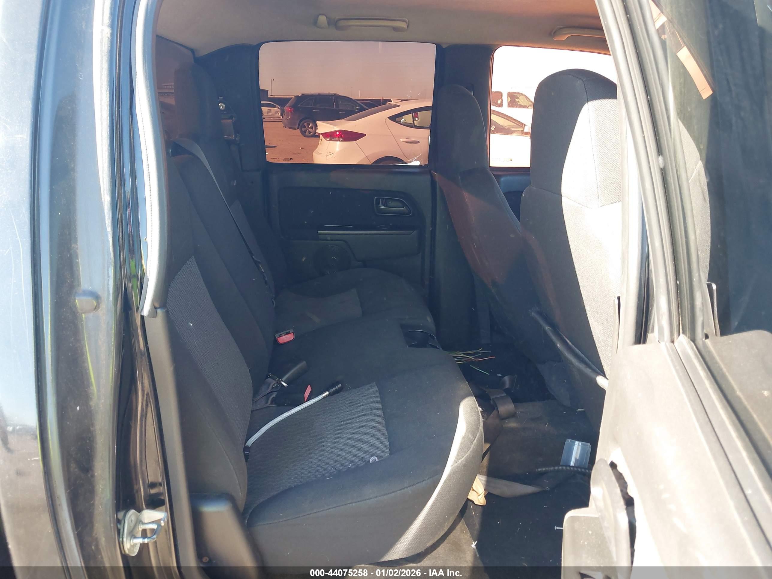 CHEVROLET COLORADO image 8