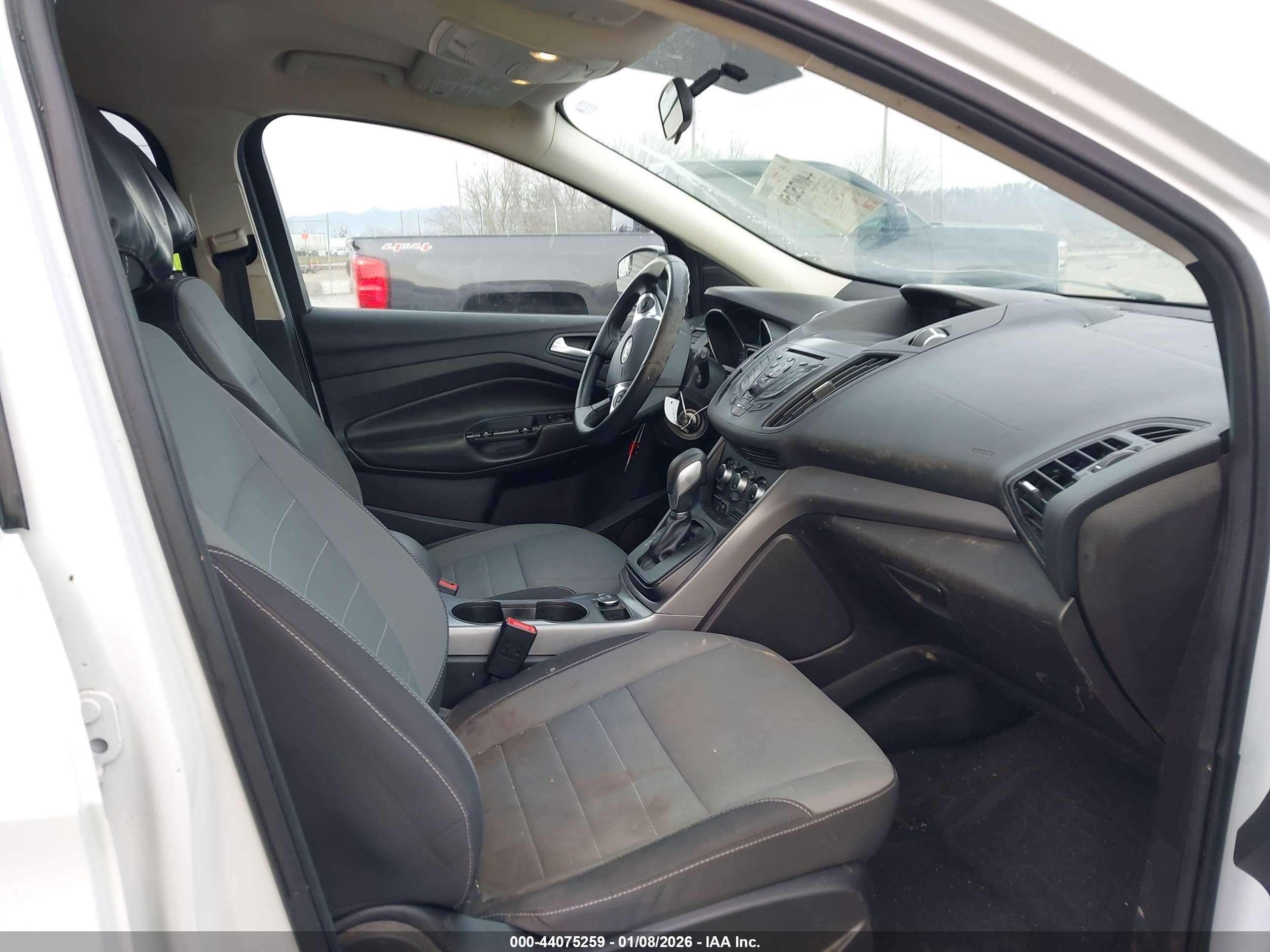 FORD ESCAPE image 5