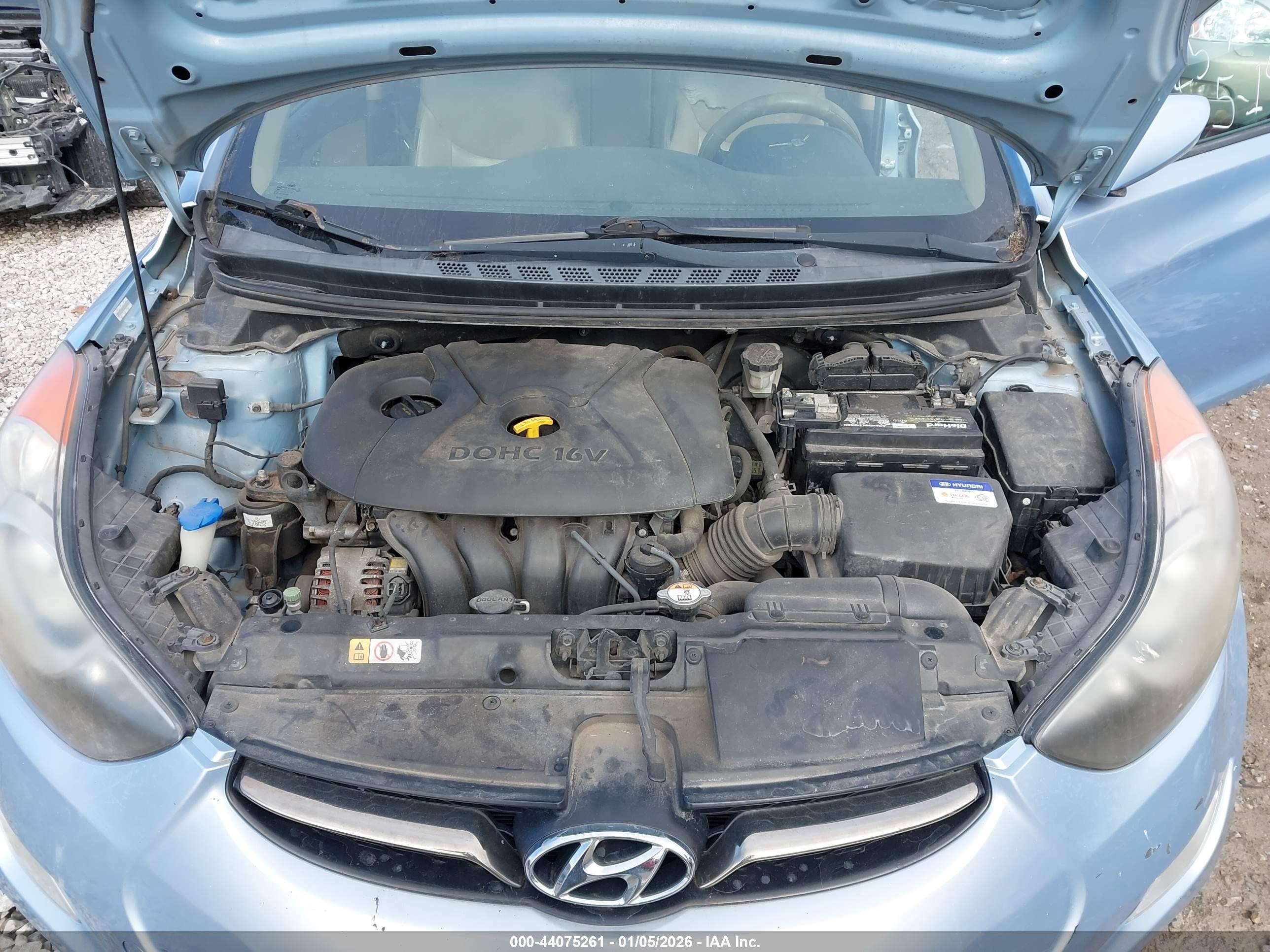 HYUNDAI ELANTRA image 10