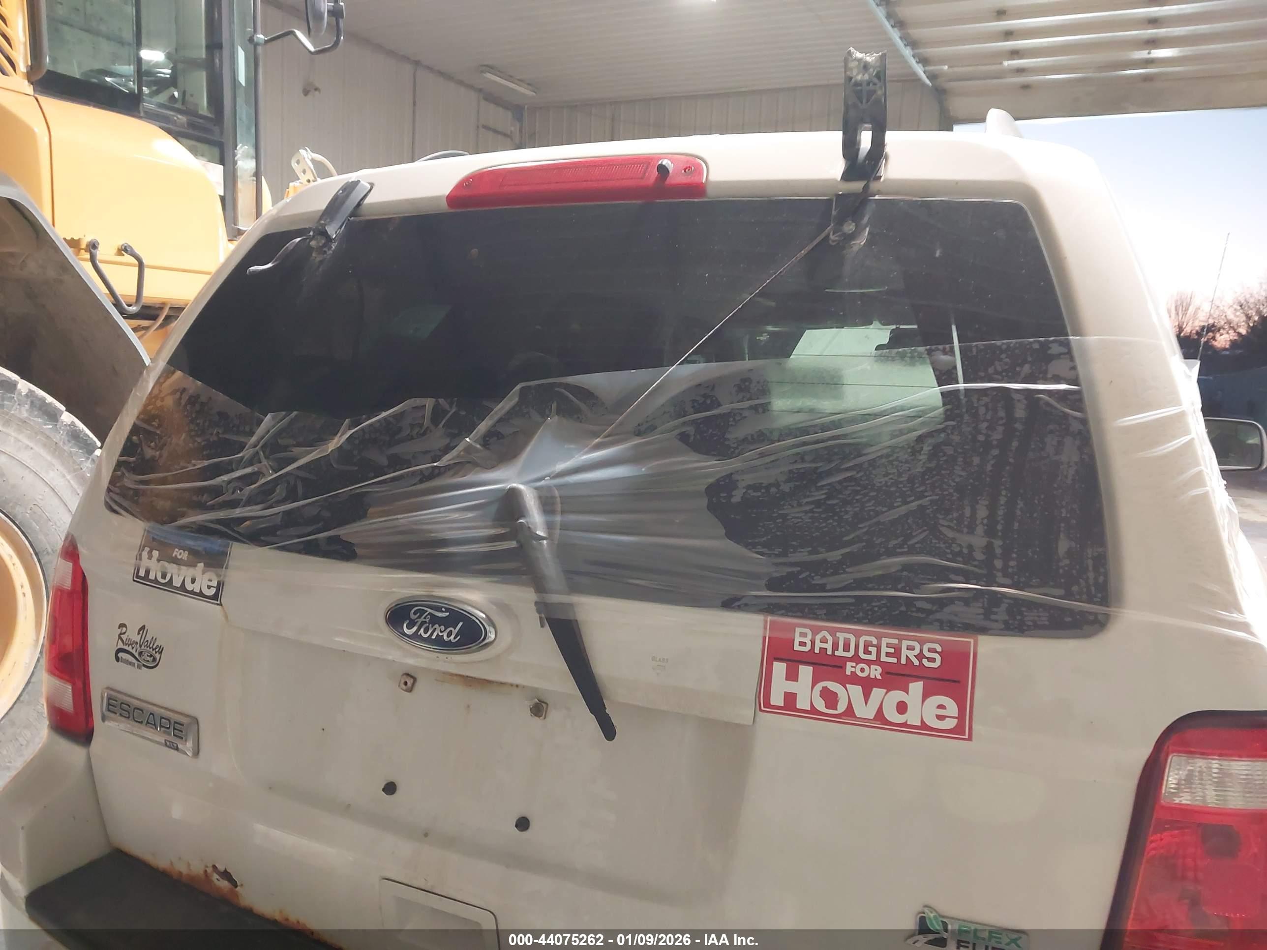 FORD ESCAPE image 6