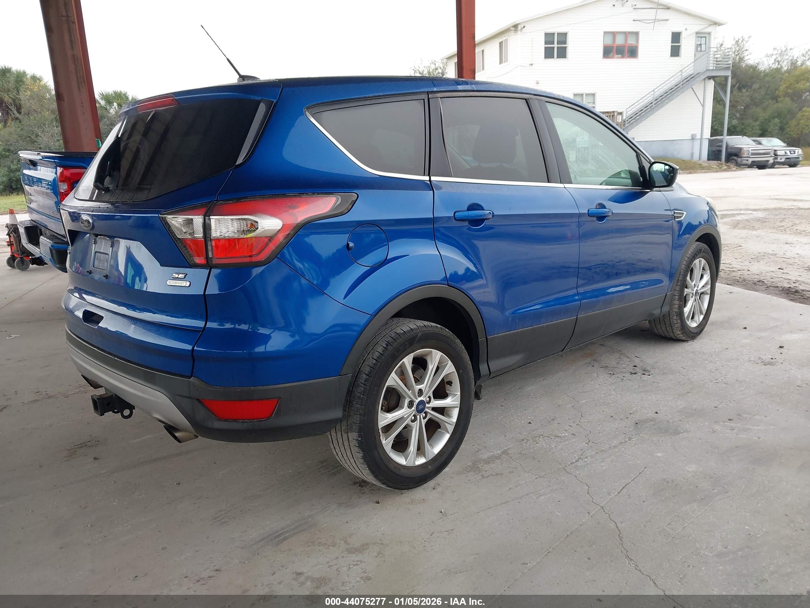 FORD ESCAPE image 4
