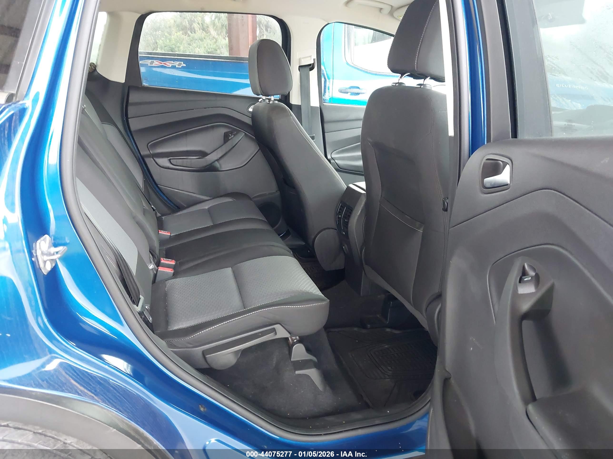 FORD ESCAPE image 8