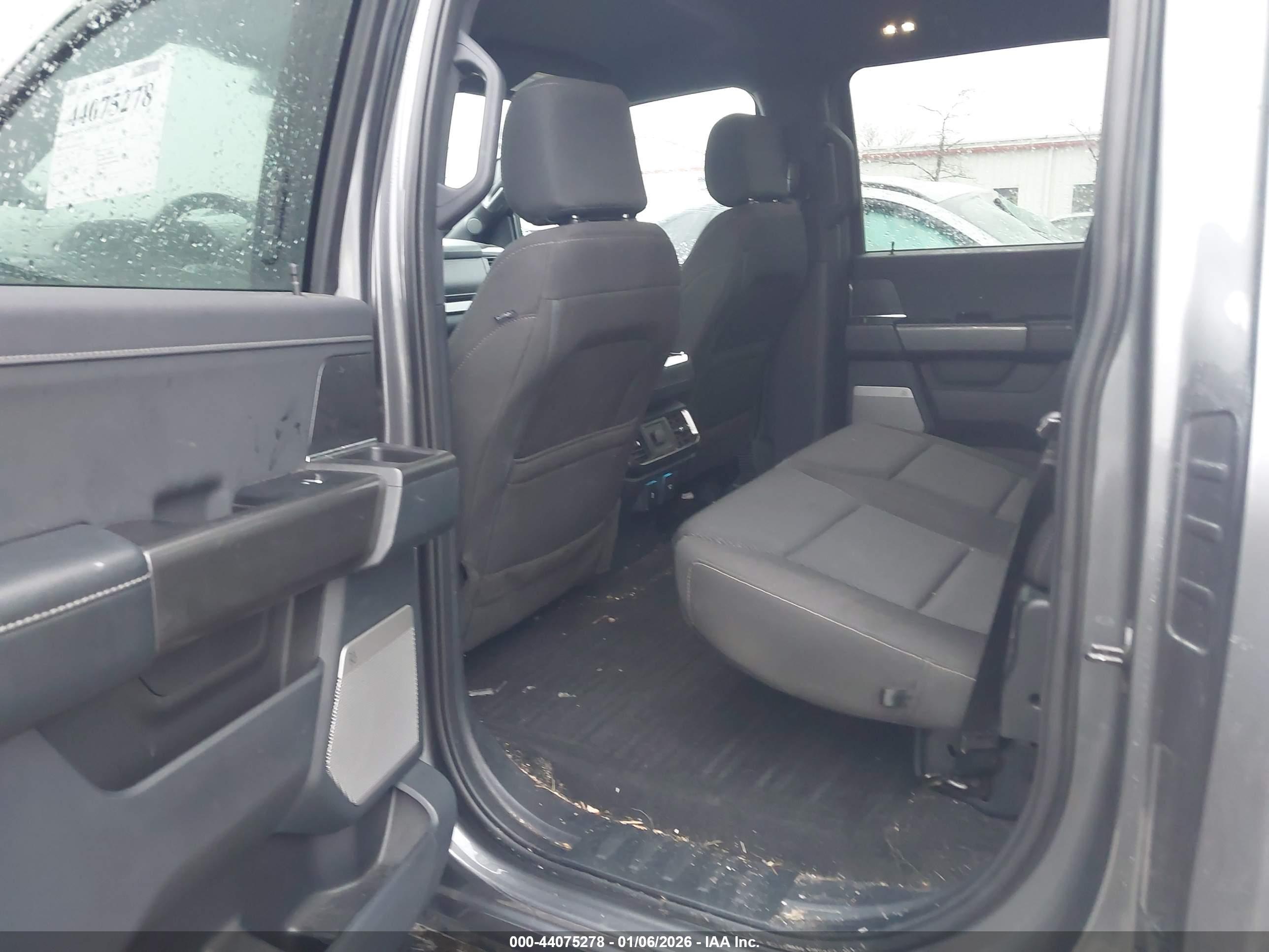 FORD F-150 image 8
