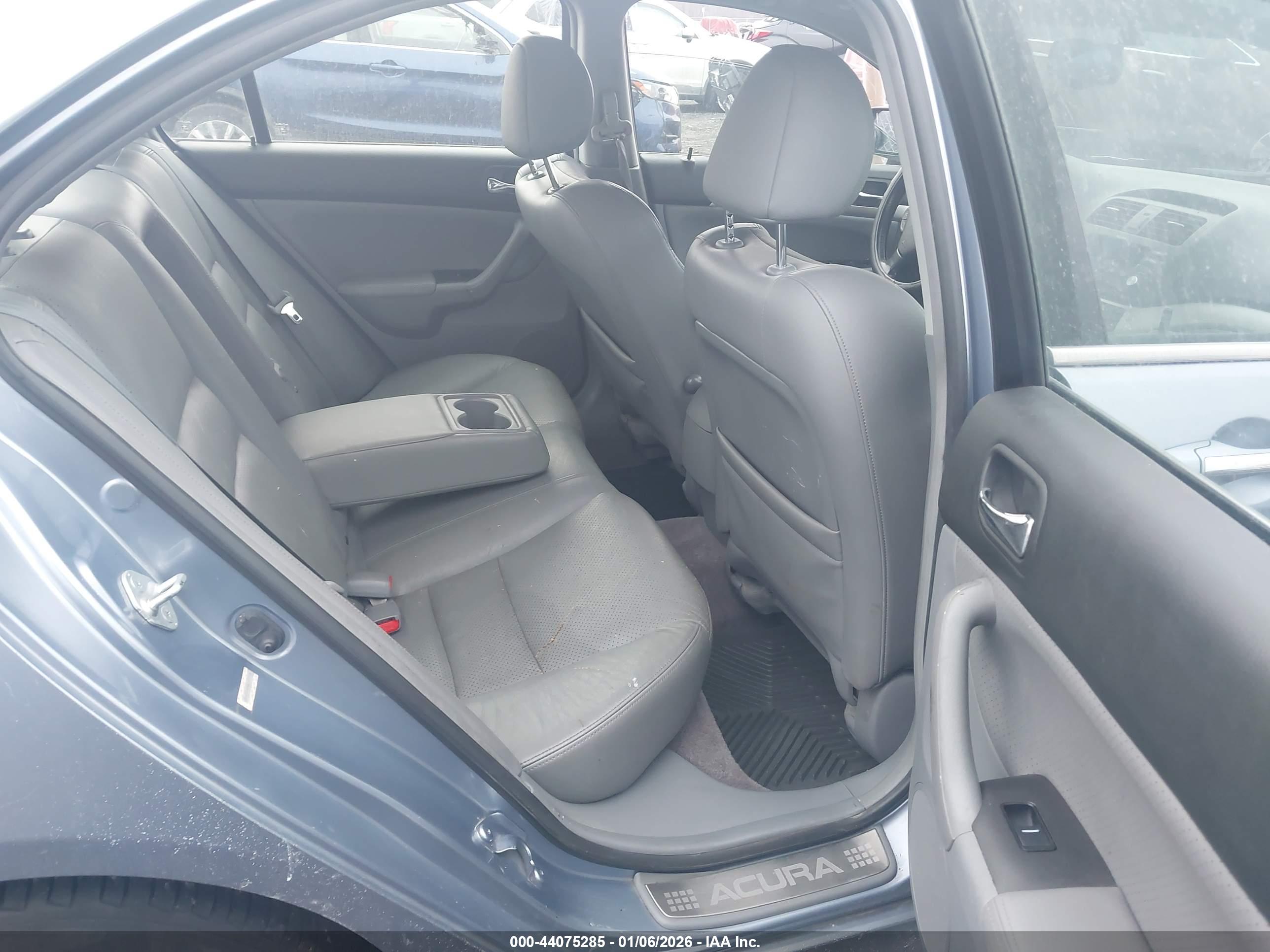 ACURA TSX image 8