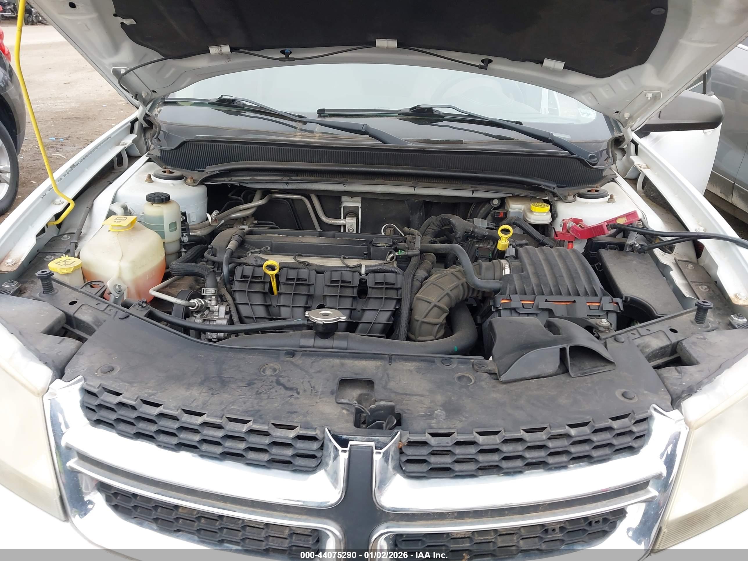 DODGE AVENGER image 10