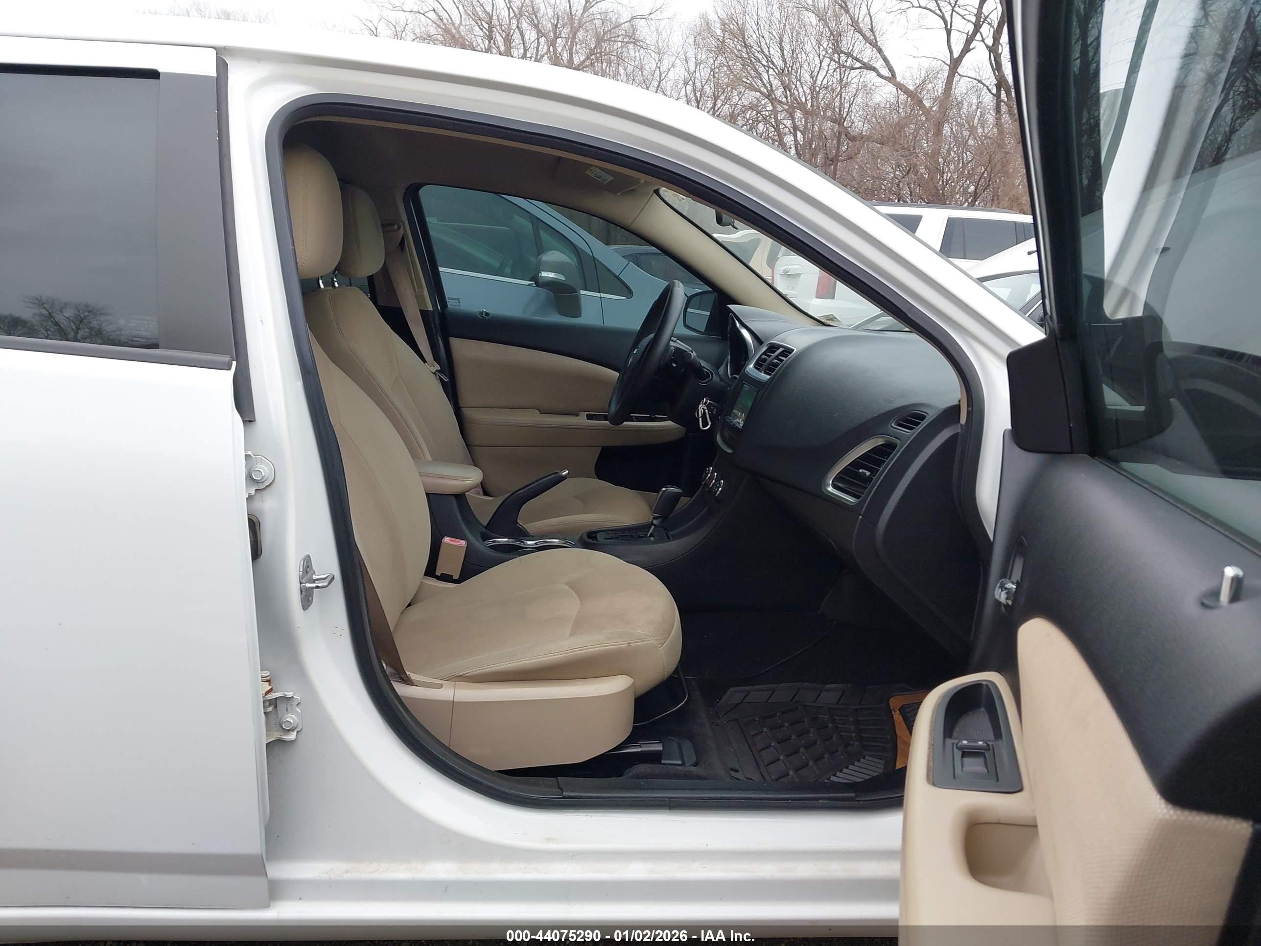 DODGE AVENGER image 5