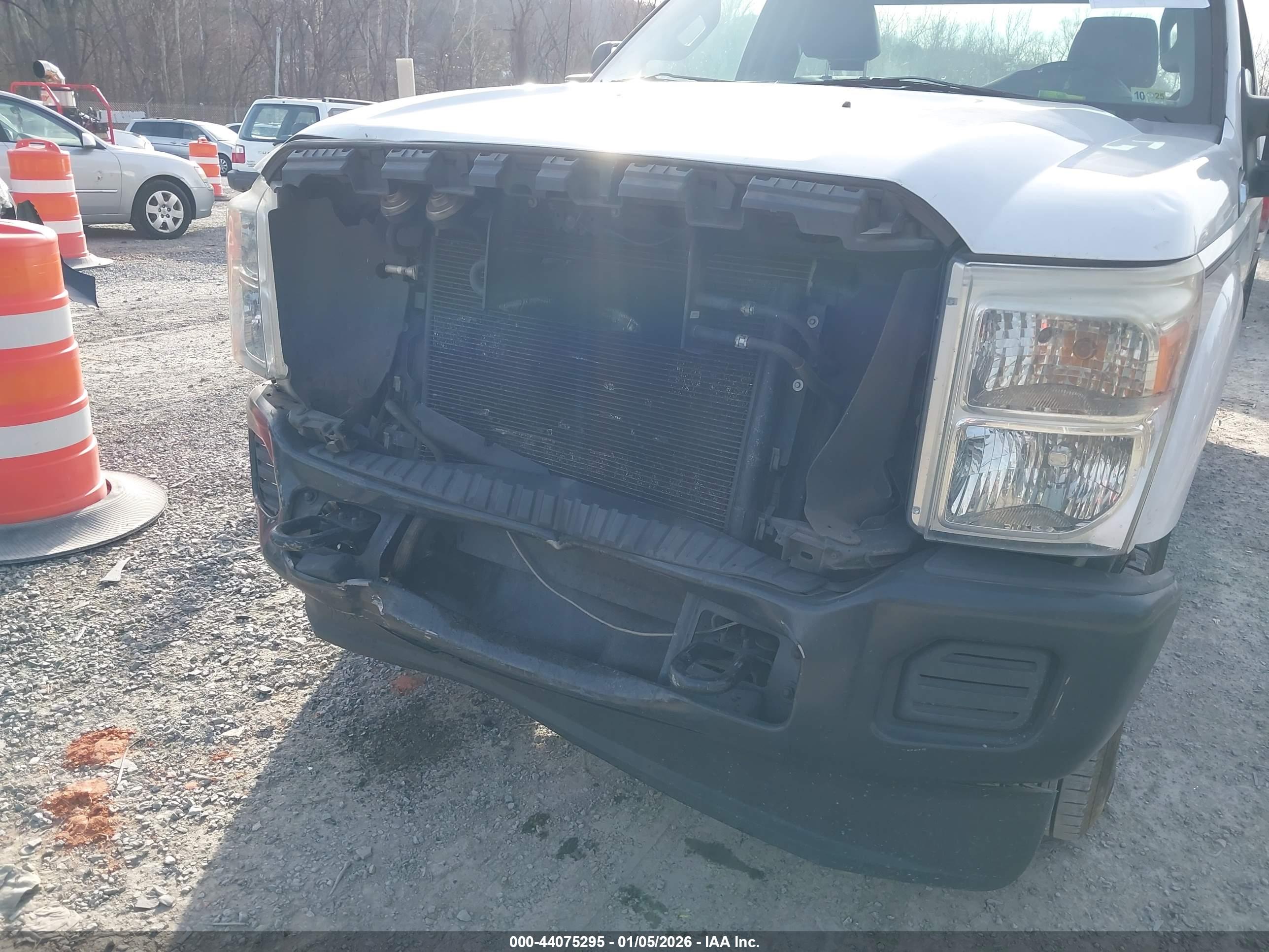 FORD F-250 image 6