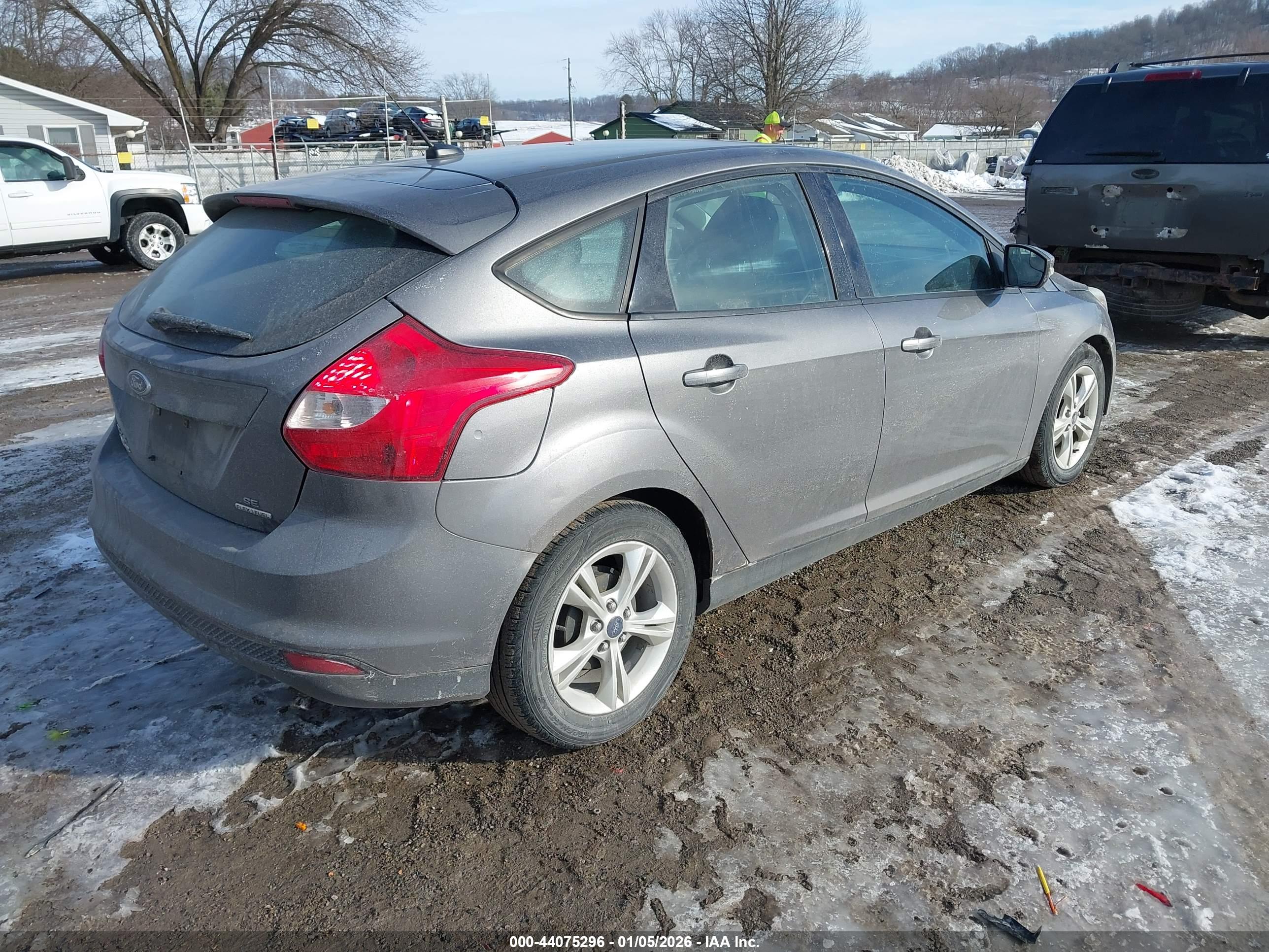 FORD FOCUS image 4