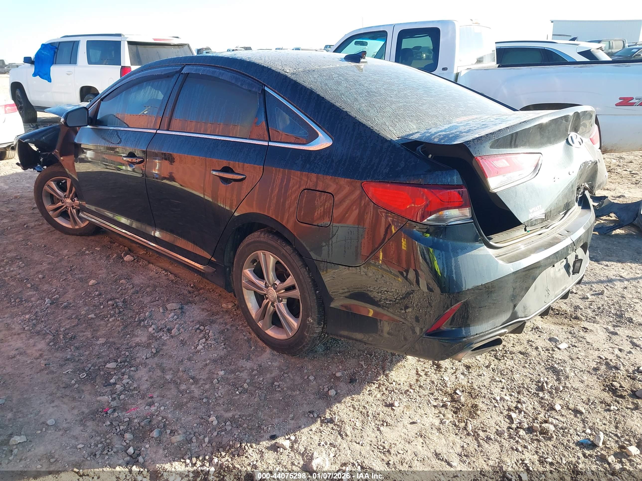 HYUNDAI SONATA image 3