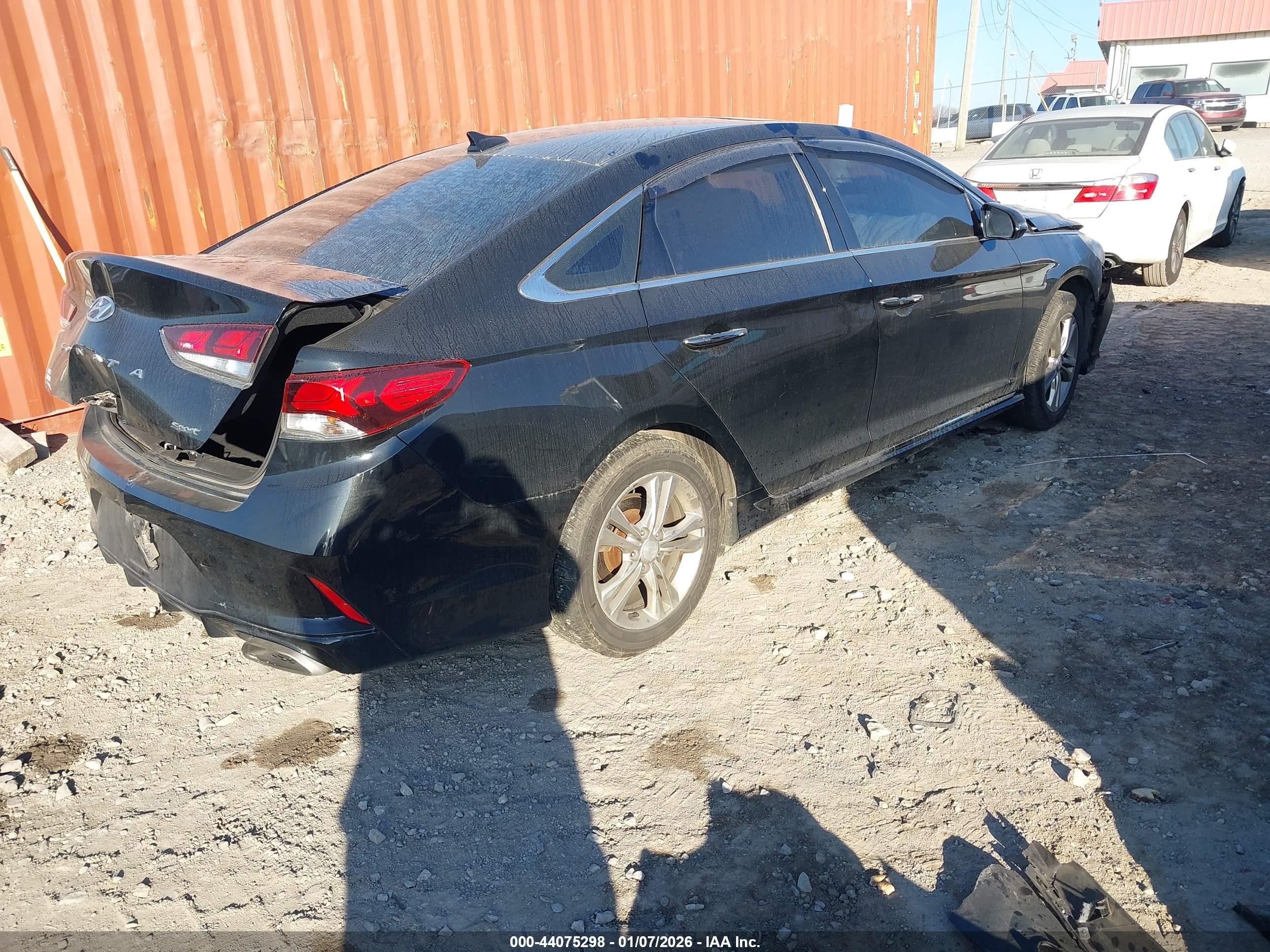 HYUNDAI SONATA image 4