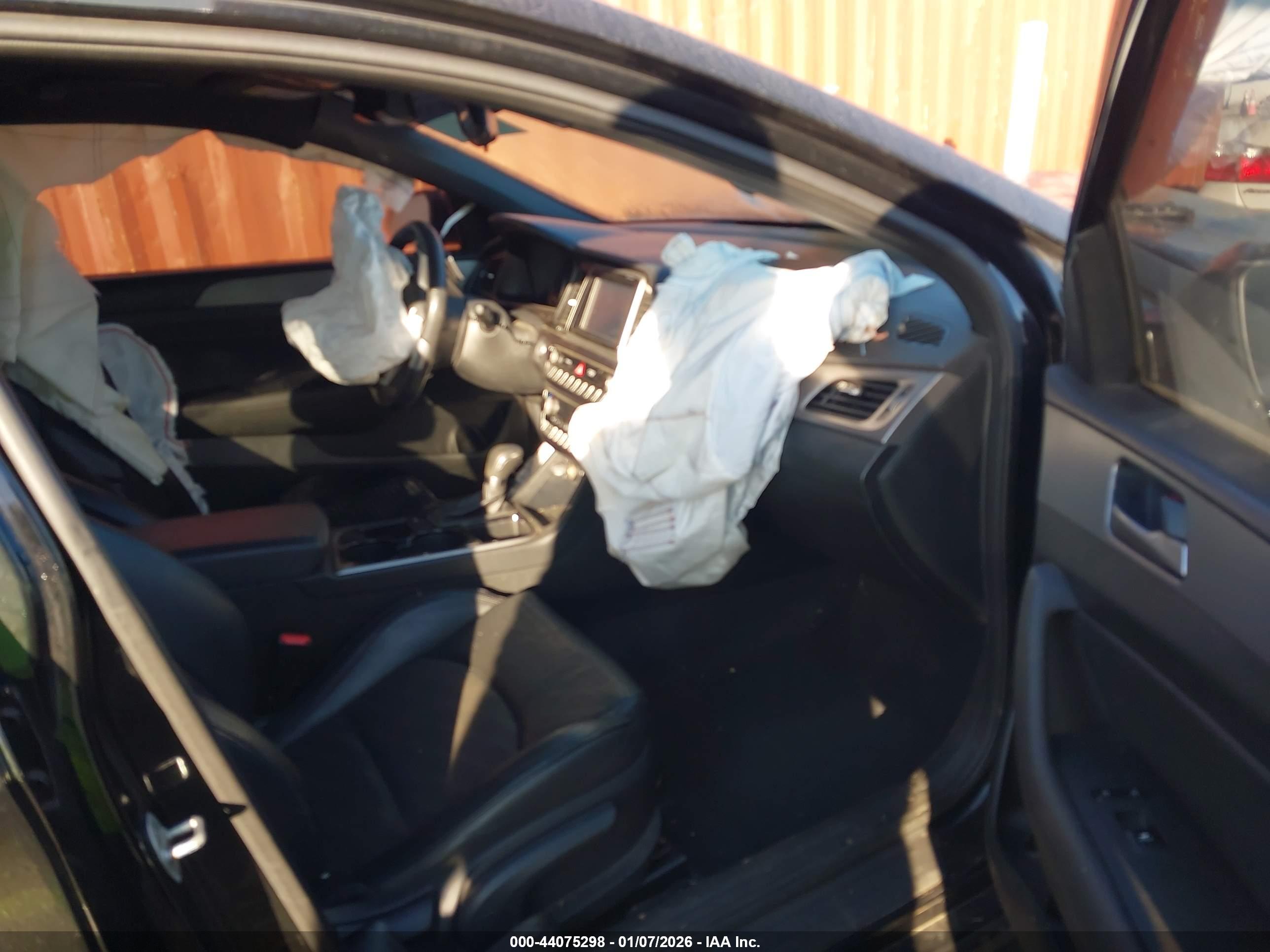 HYUNDAI SONATA image 5