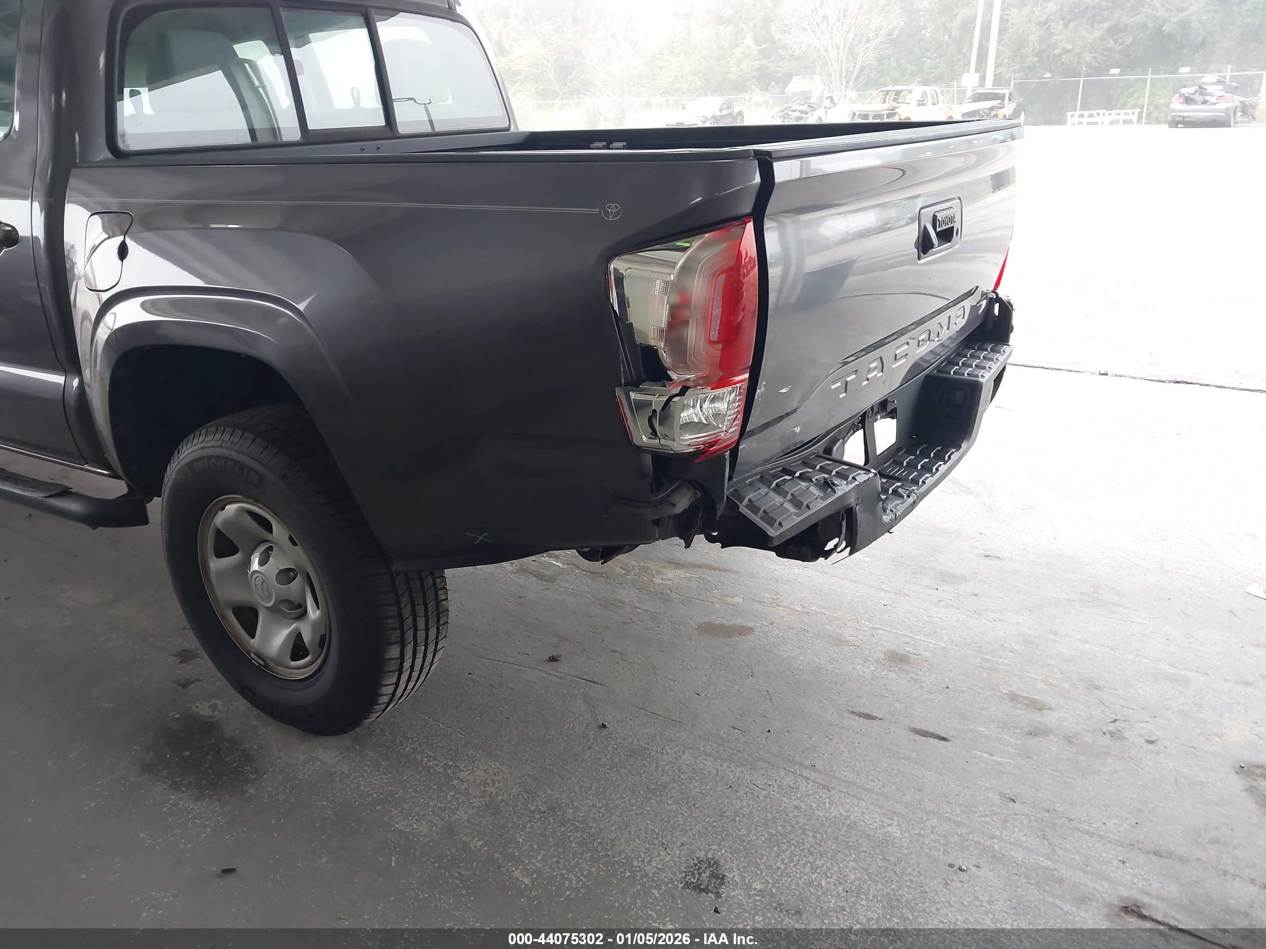 TOYOTA TACOMA image 6