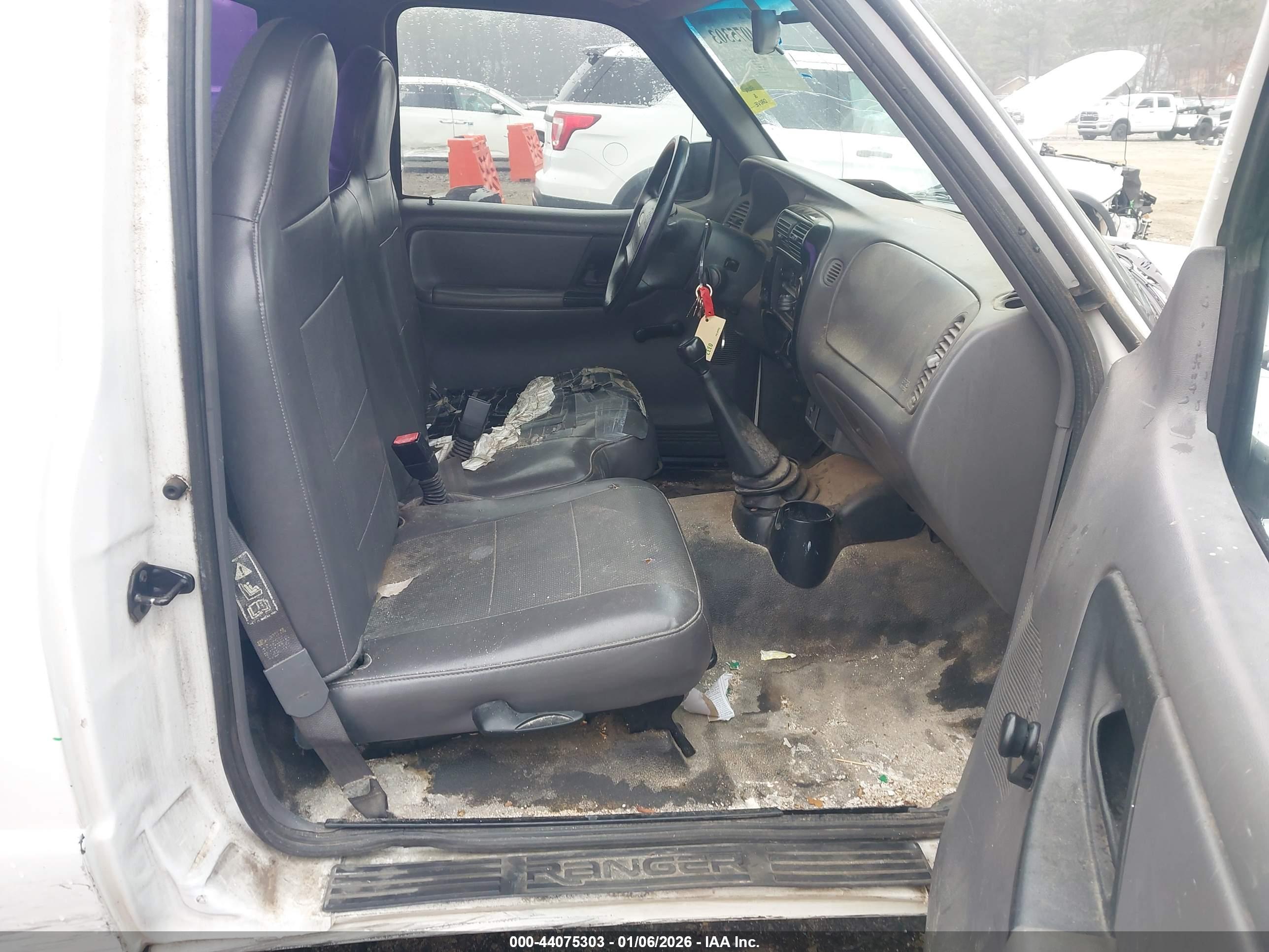 FORD RANGER image 5