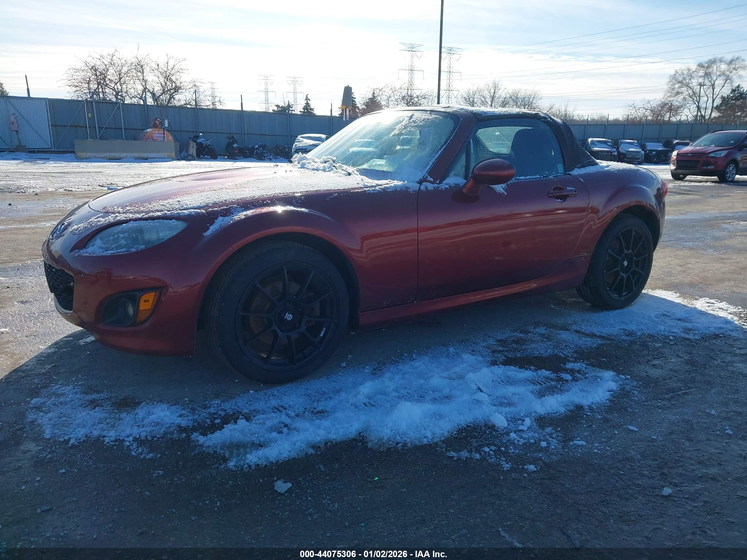 MAZDA MX-5 image 2
