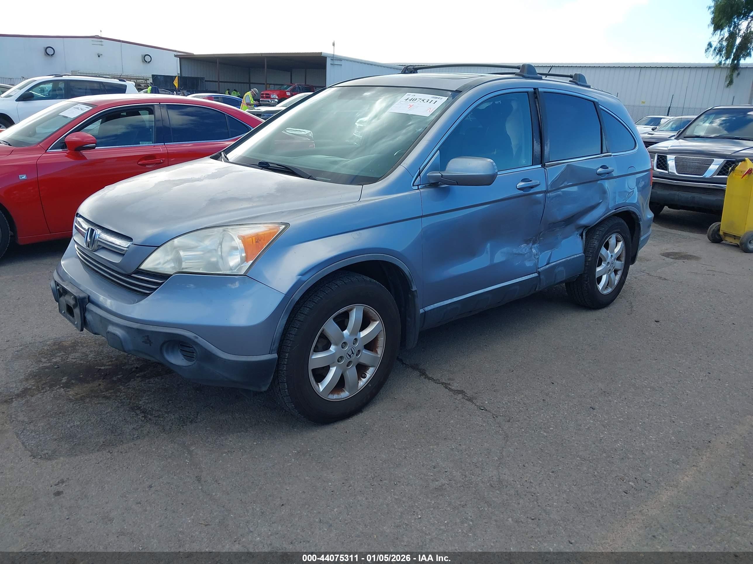 HONDA CR-V image 2