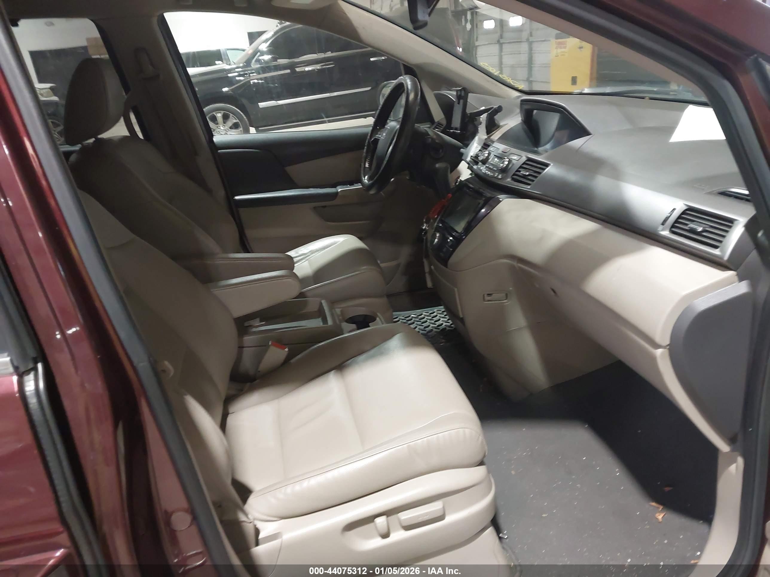 HONDA ODYSSEY image 5