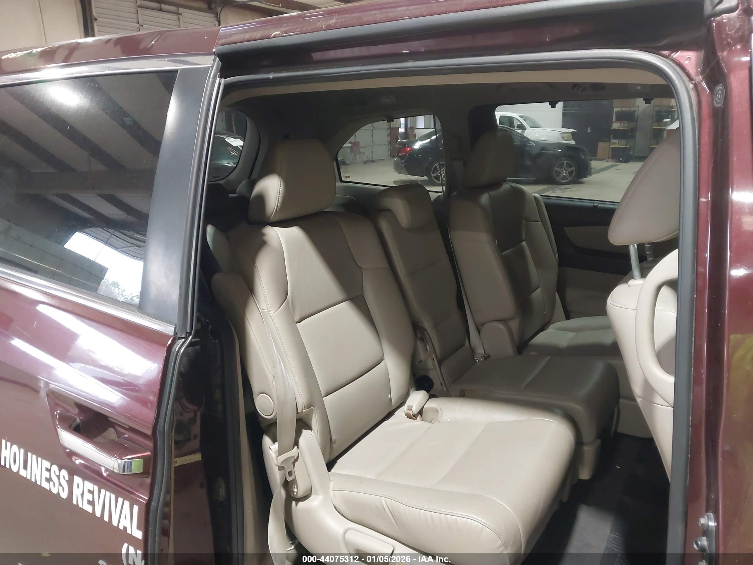 HONDA ODYSSEY image 8
