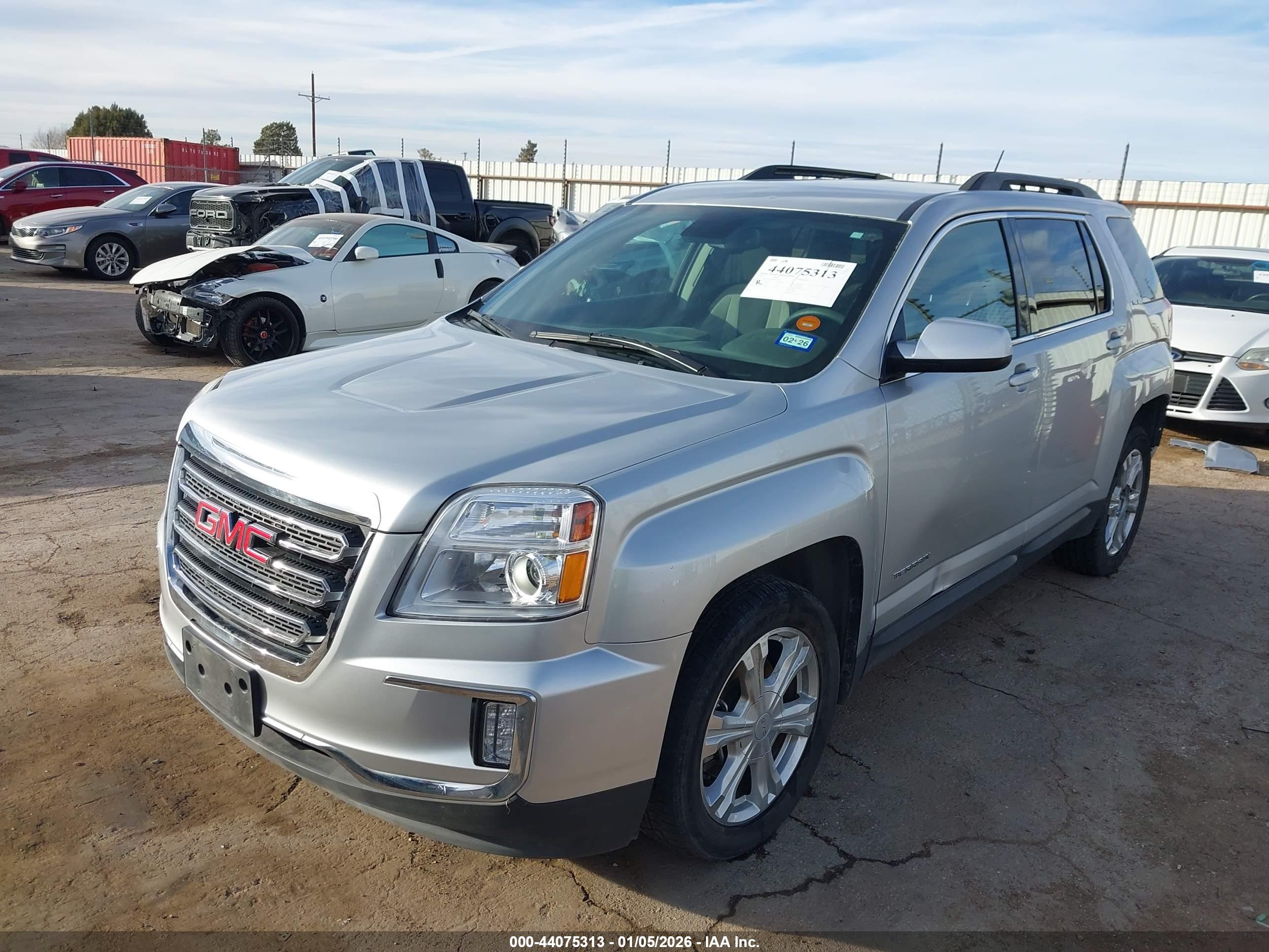 GMC TERRAIN image 2