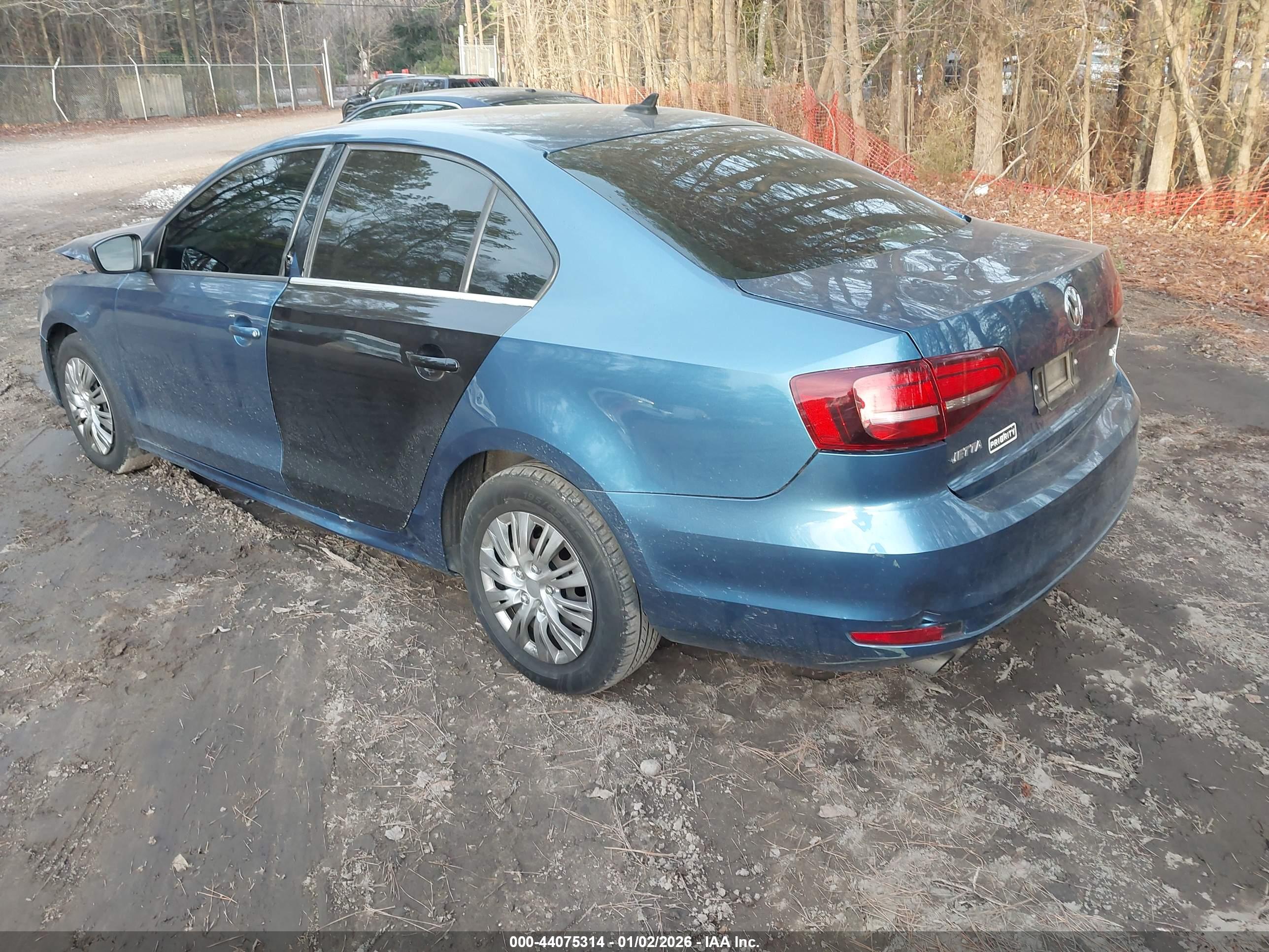 VOLKSWAGEN JETTA image 3