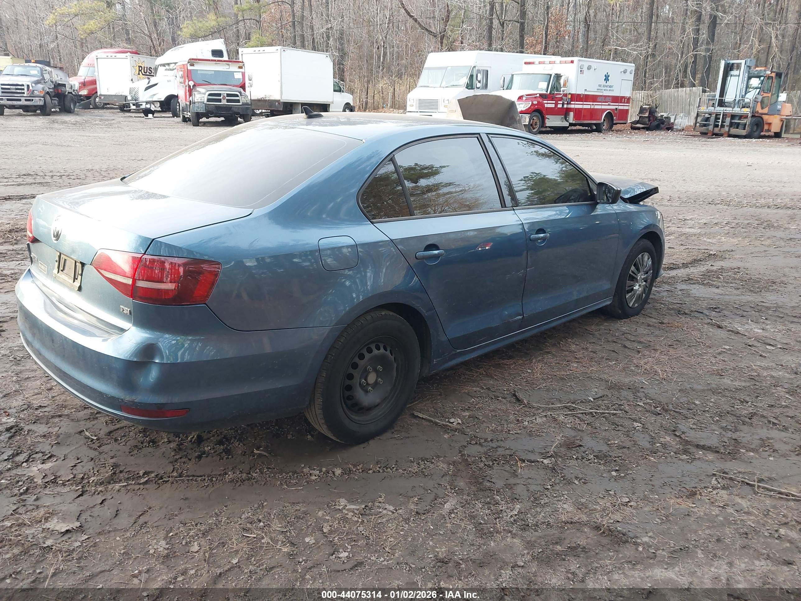 VOLKSWAGEN JETTA image 4