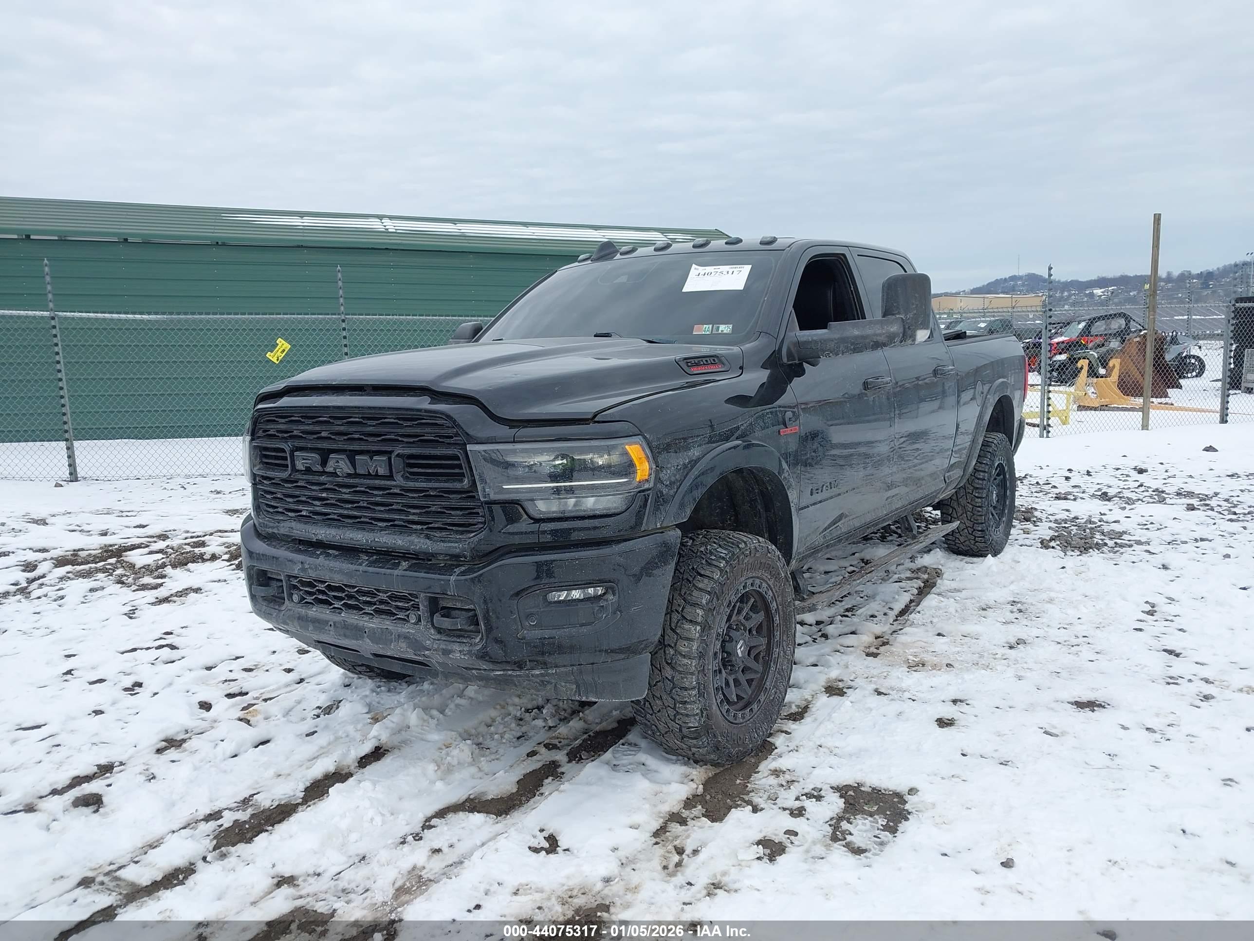 RAM 2500 image 2