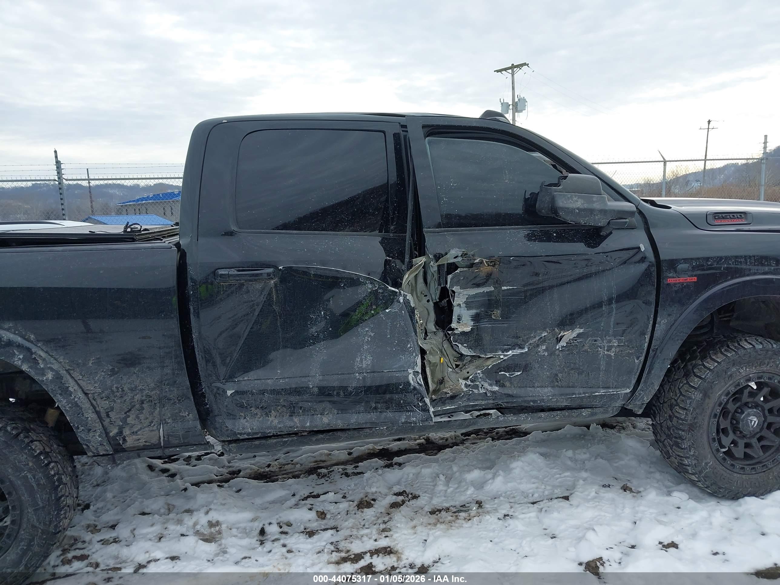 RAM 2500 image 6