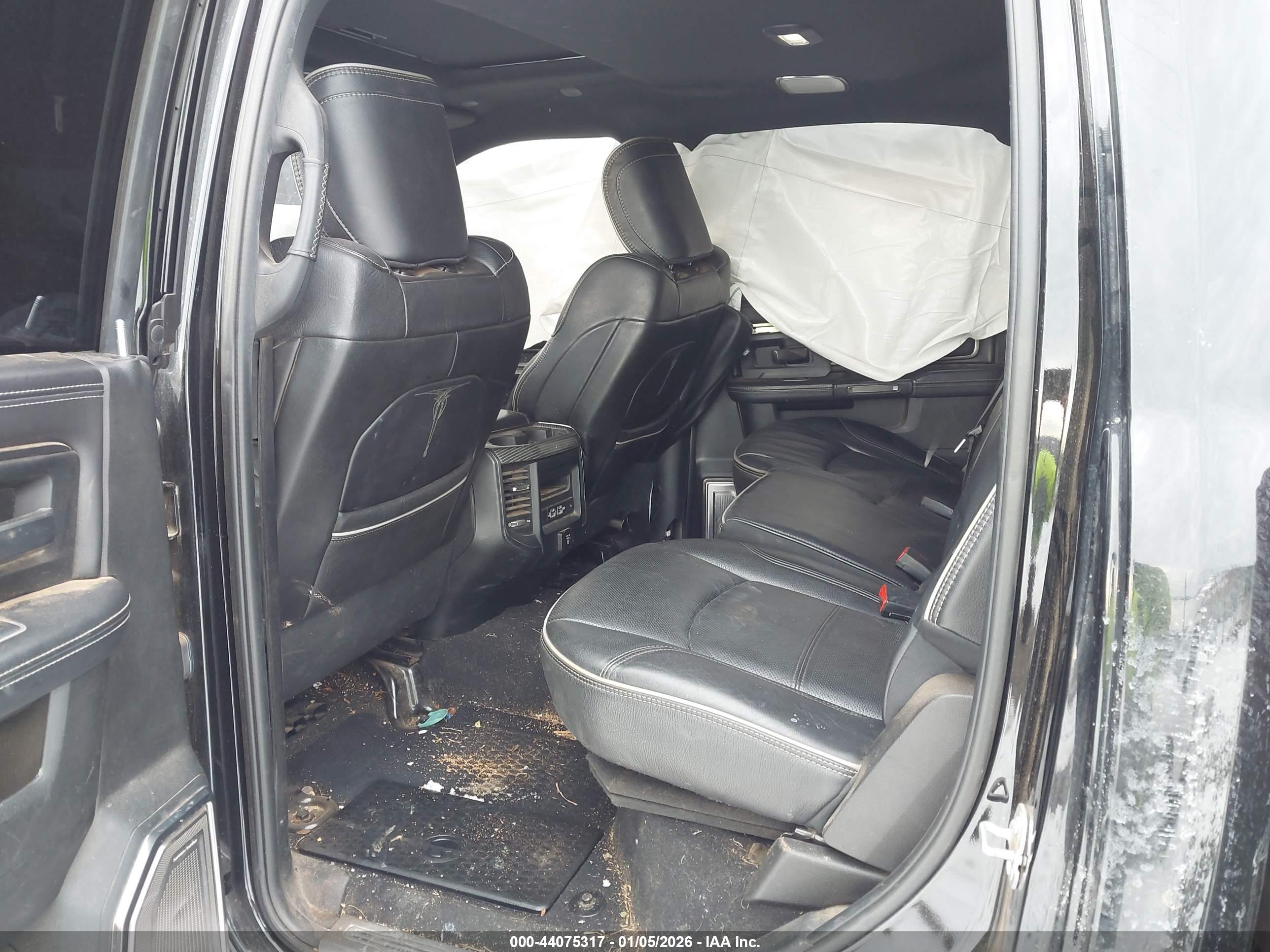 RAM 2500 image 8