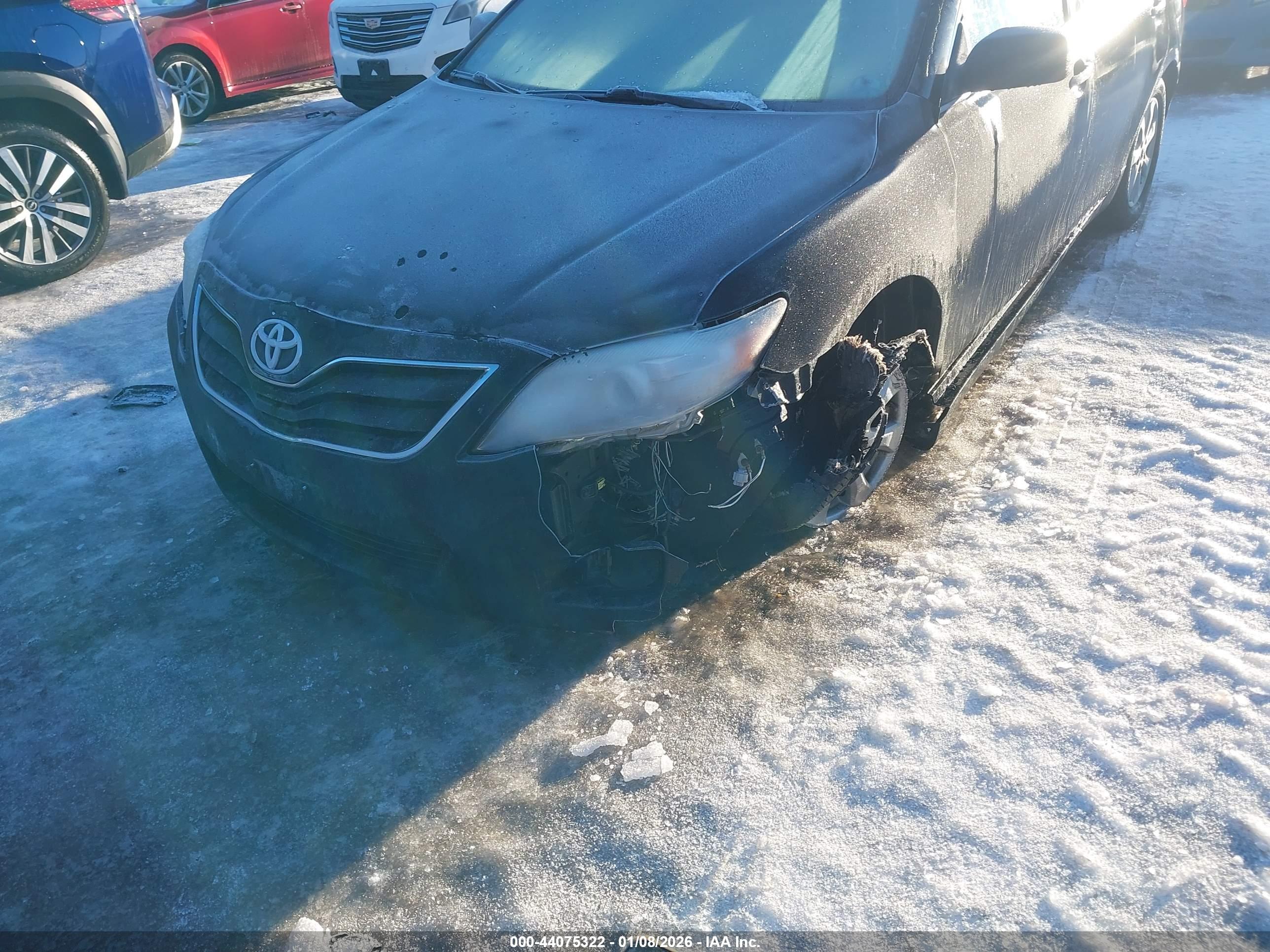 TOYOTA CAMRY image 6