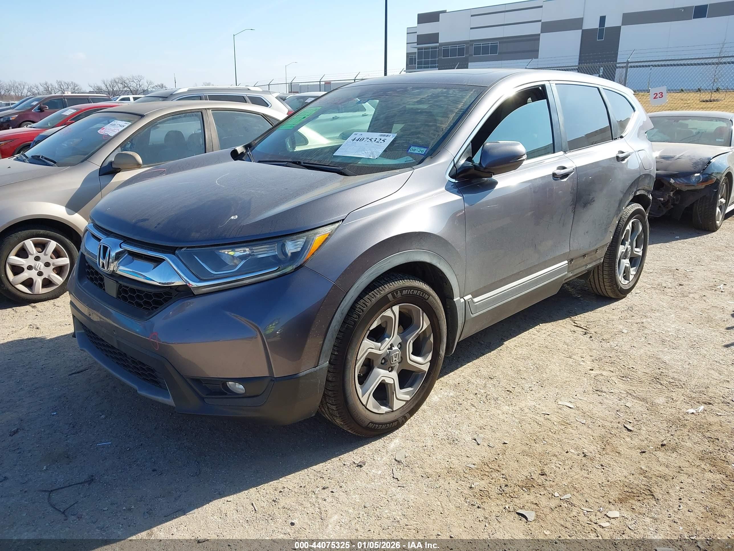 HONDA CR-V image 2