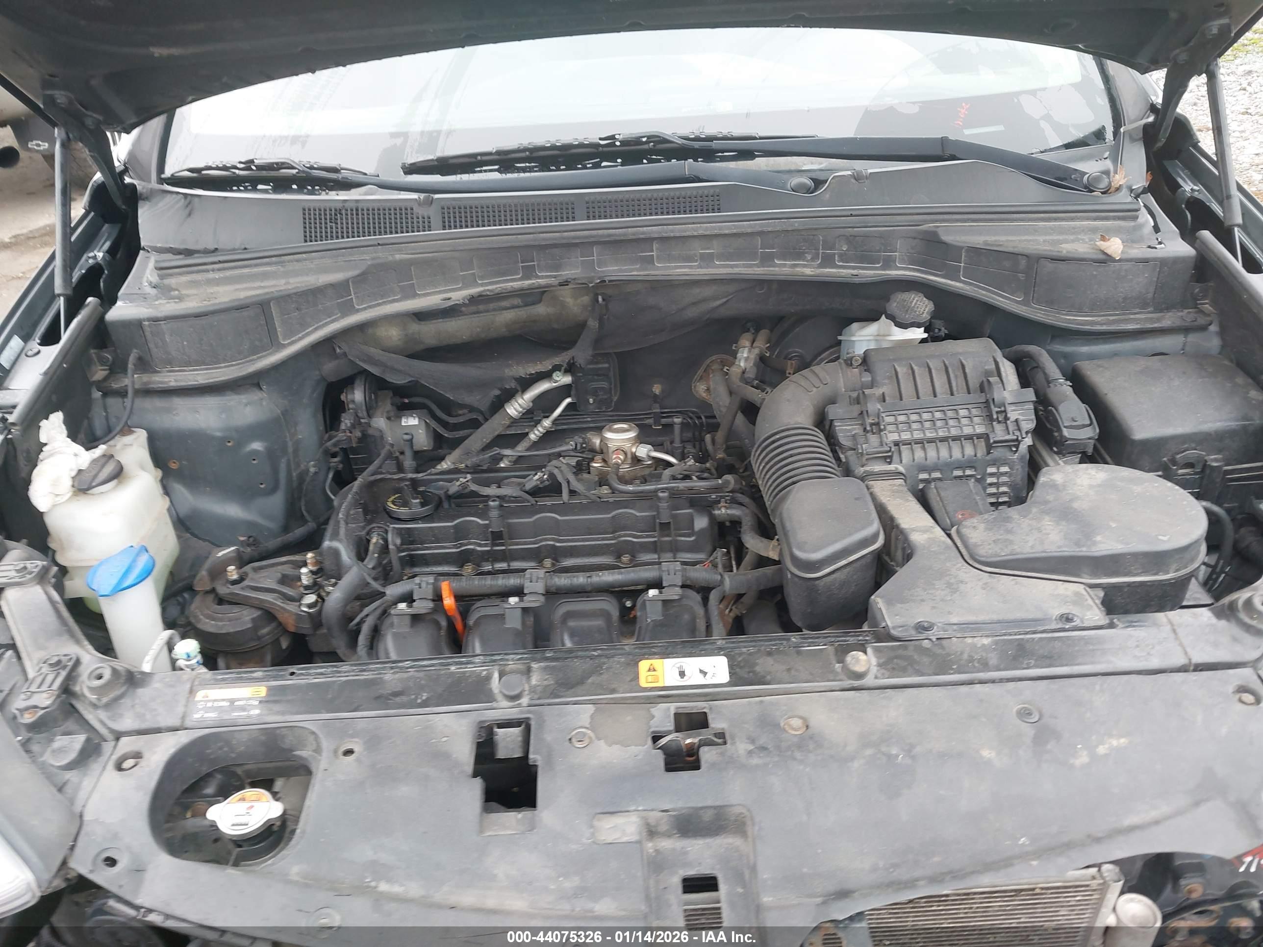 HYUNDAI SANTA image 10