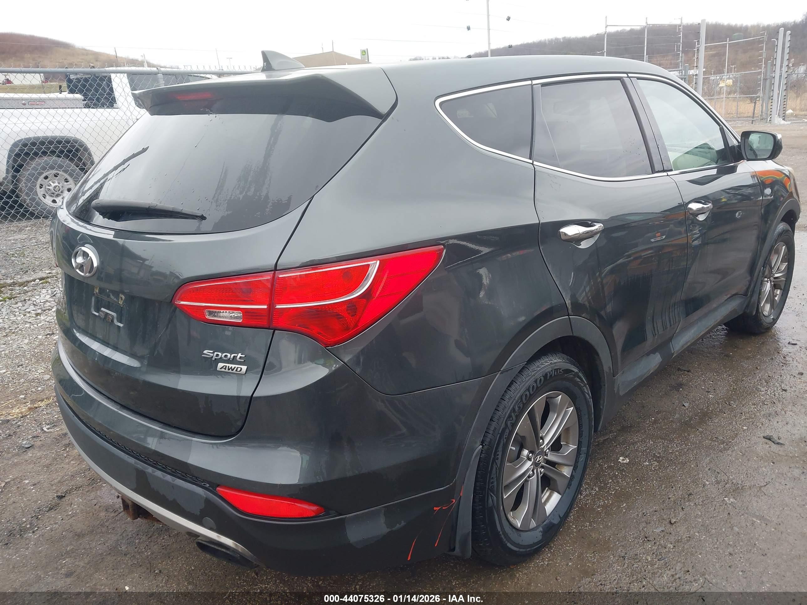 HYUNDAI SANTA image 4
