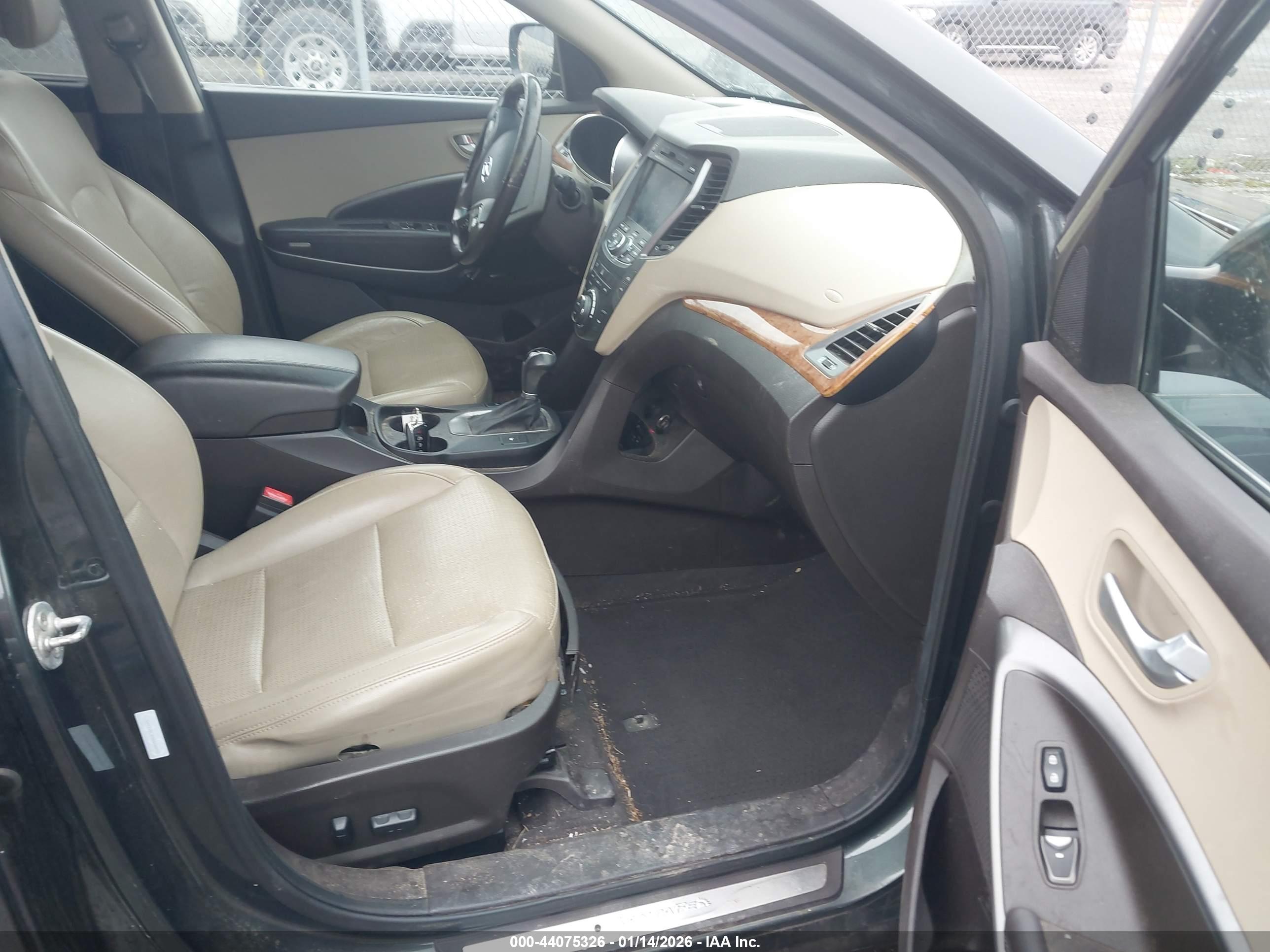 HYUNDAI SANTA image 5