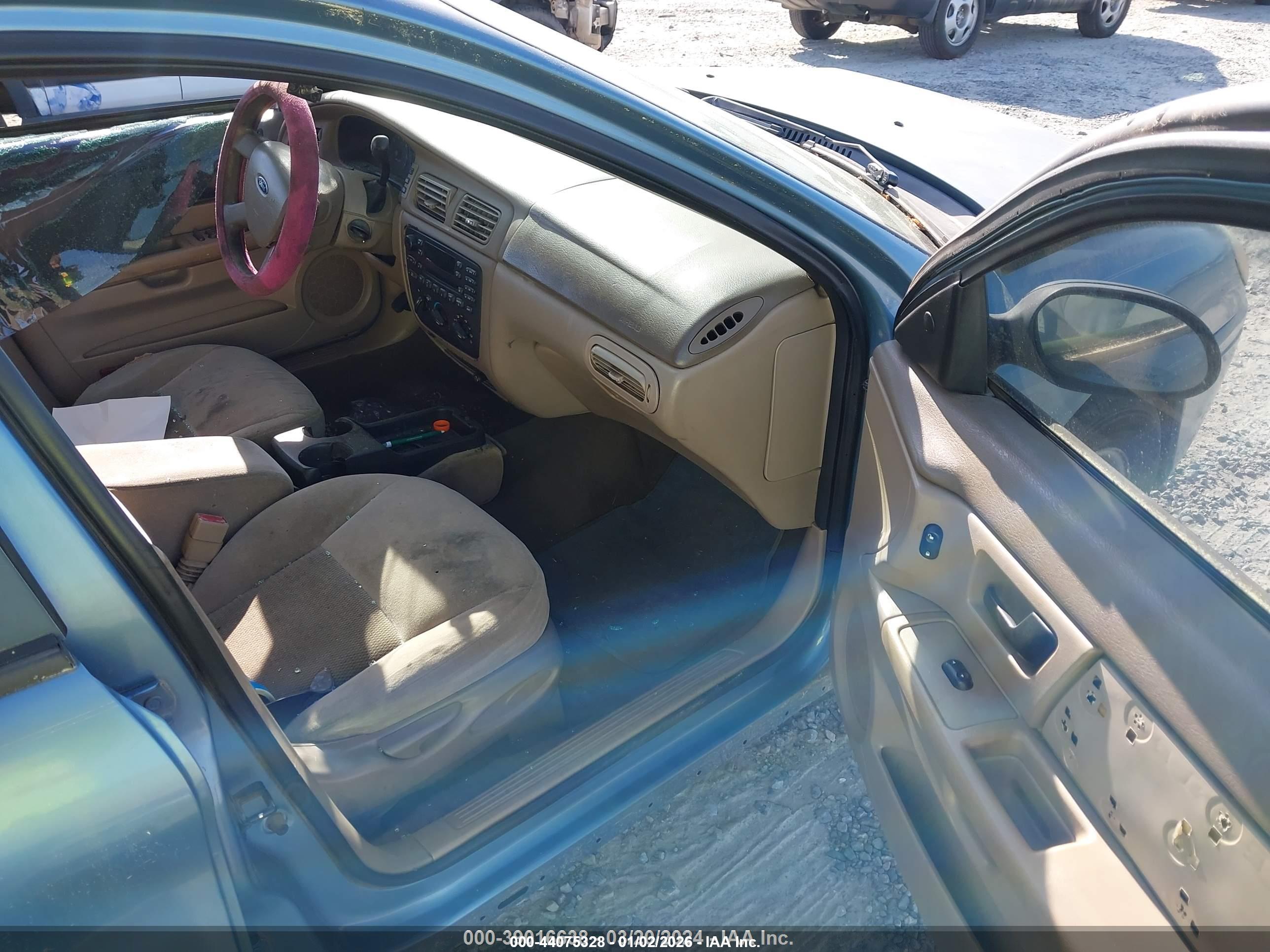 FORD TAURUS image 5