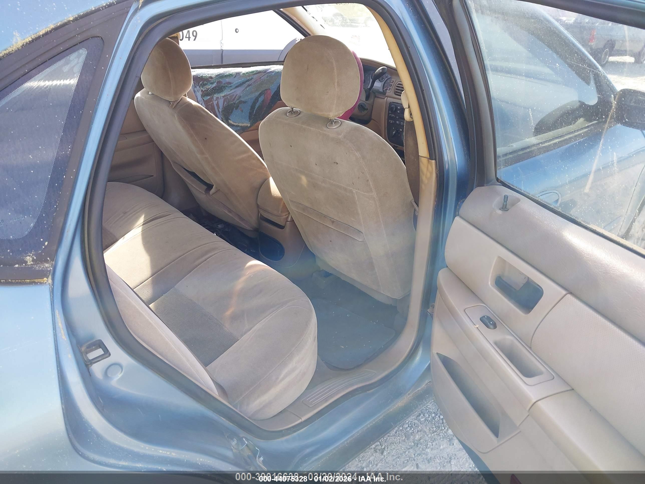 FORD TAURUS image 8
